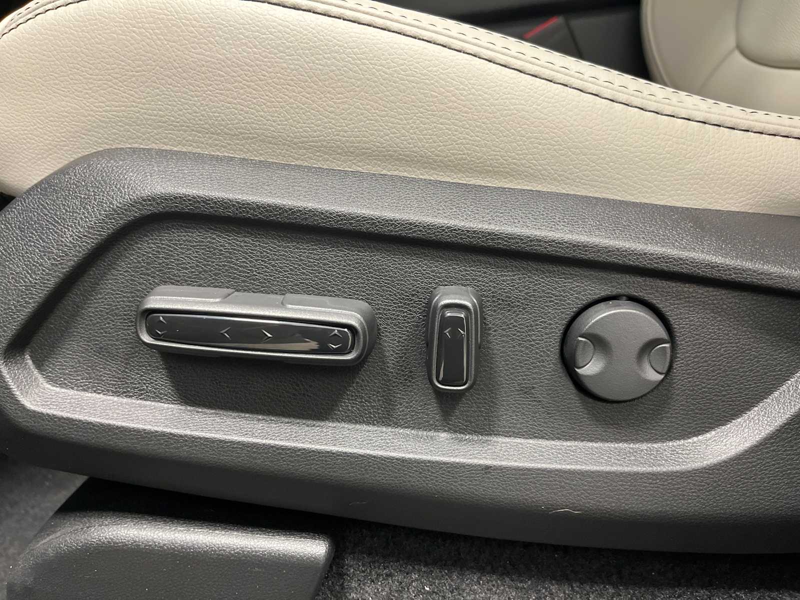 Thumbnail: 2026 Honda Pilot - 11