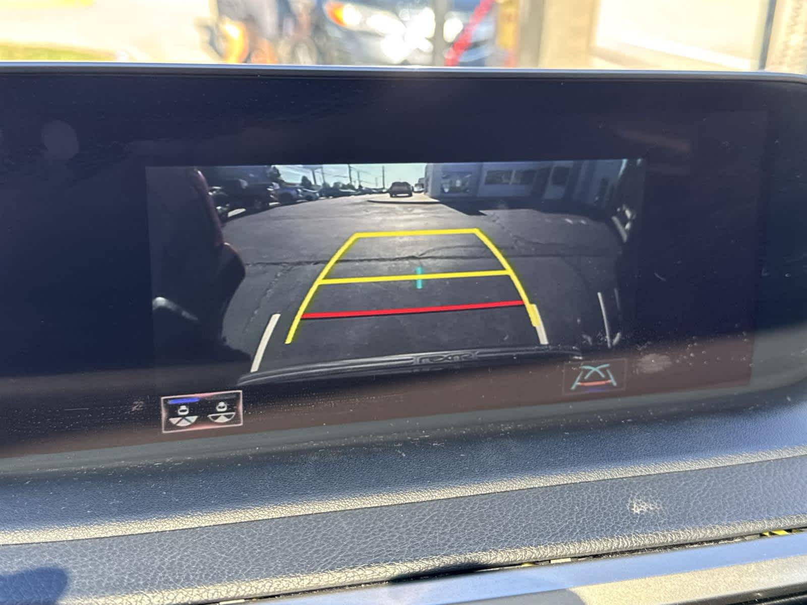 Thumbnail: 2020 Lexus RX - 23