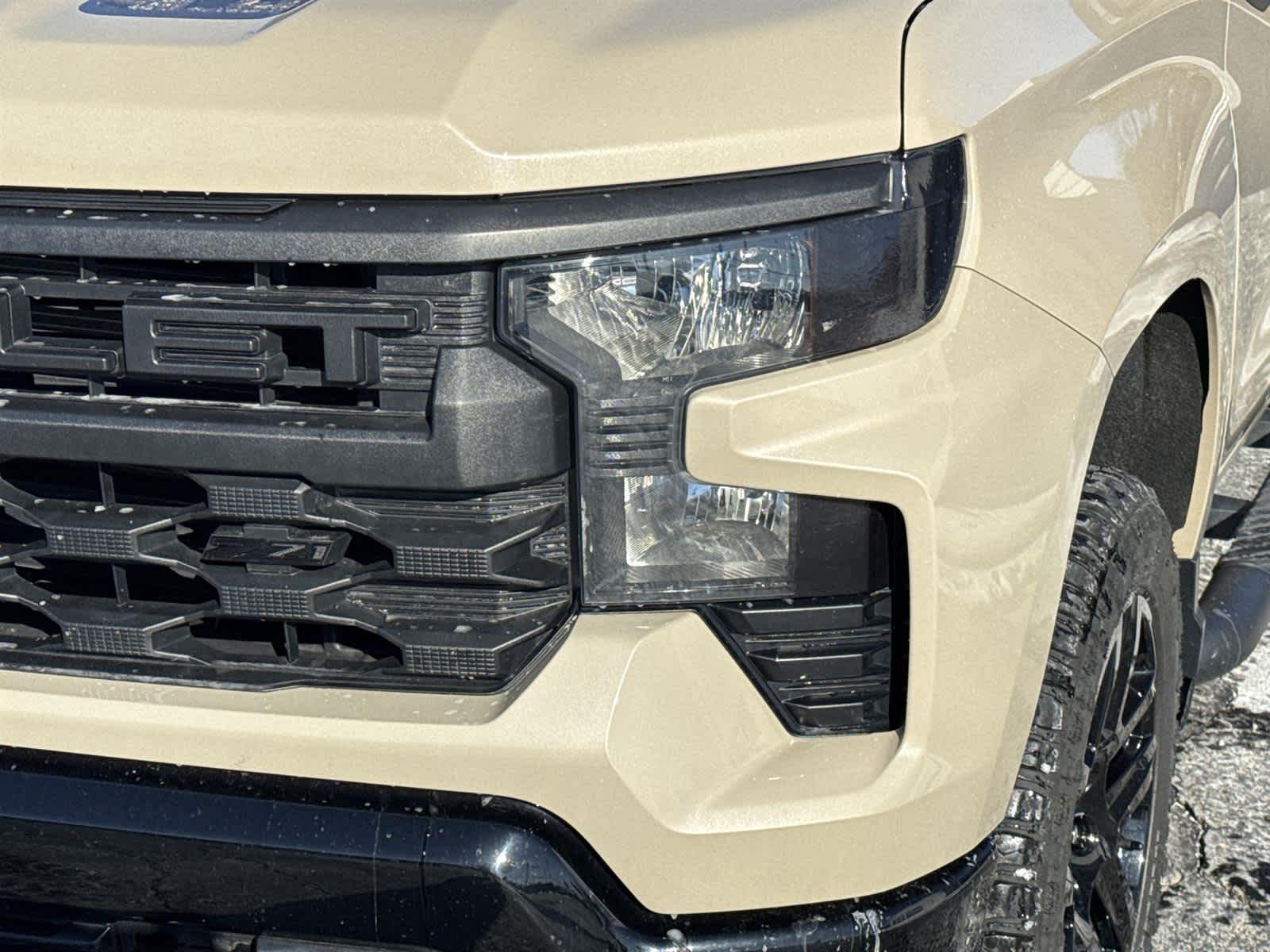 Thumbnail: 2022 Chevrolet Silverado 1500 - 9