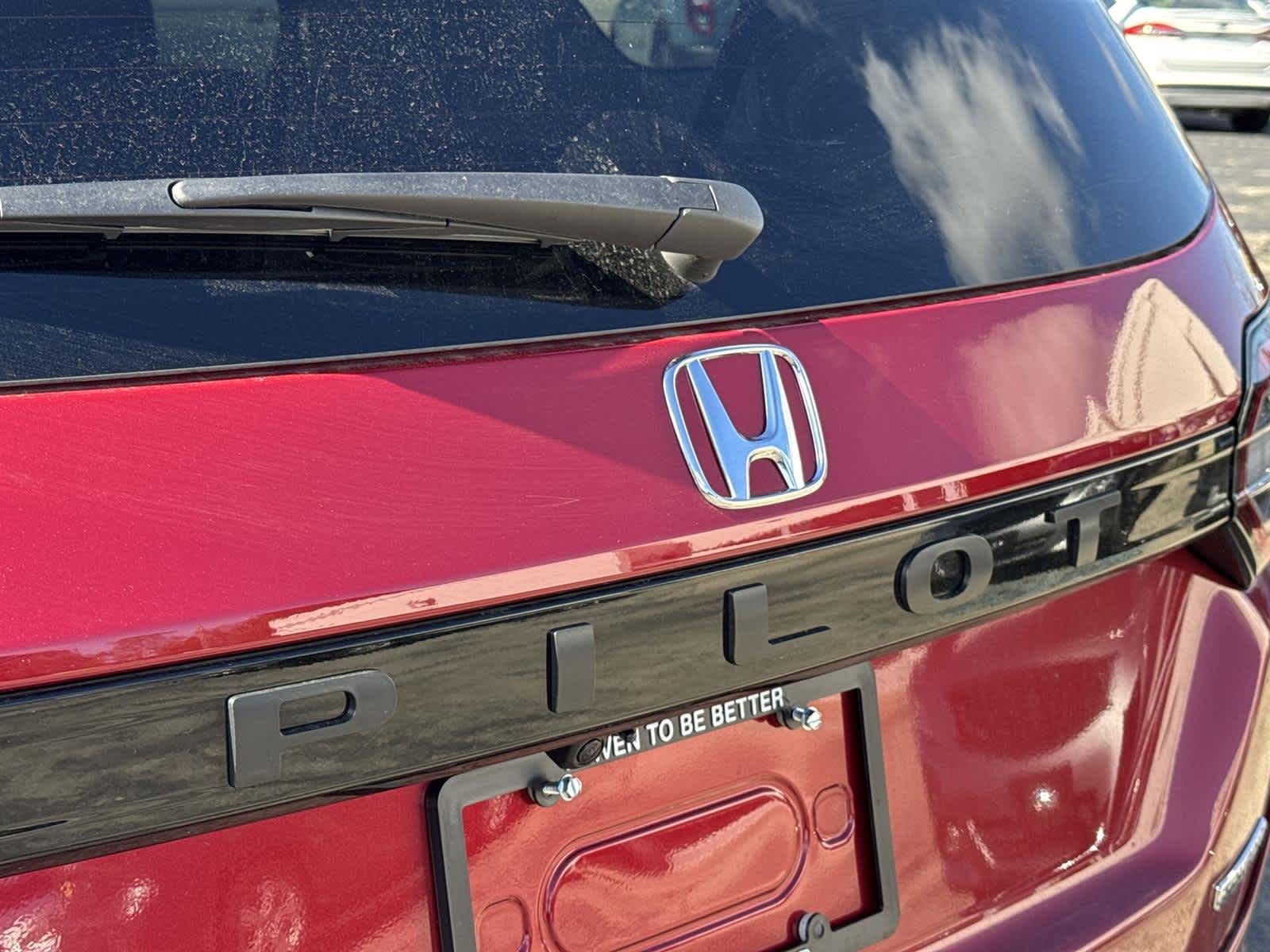 Thumbnail: 2025 Honda Pilot - 10