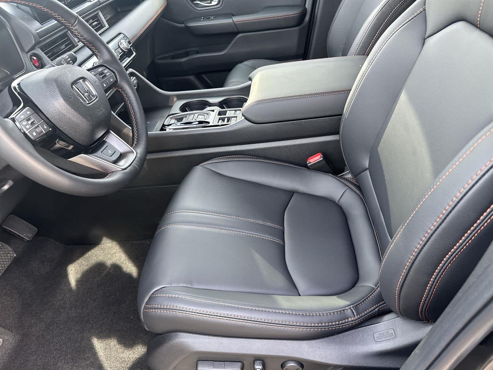 Thumbnail: 2025 Honda Pilot - 13