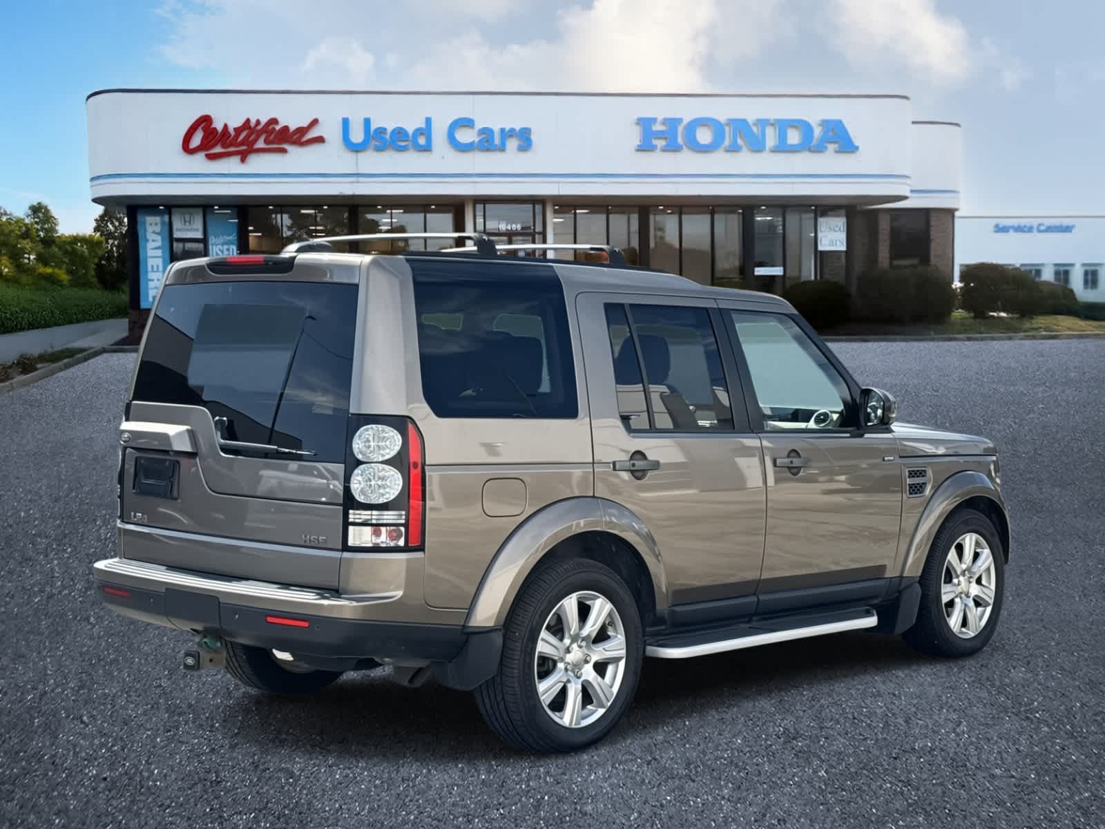 Thumbnail: 2015 Land Rover LR4 - 5