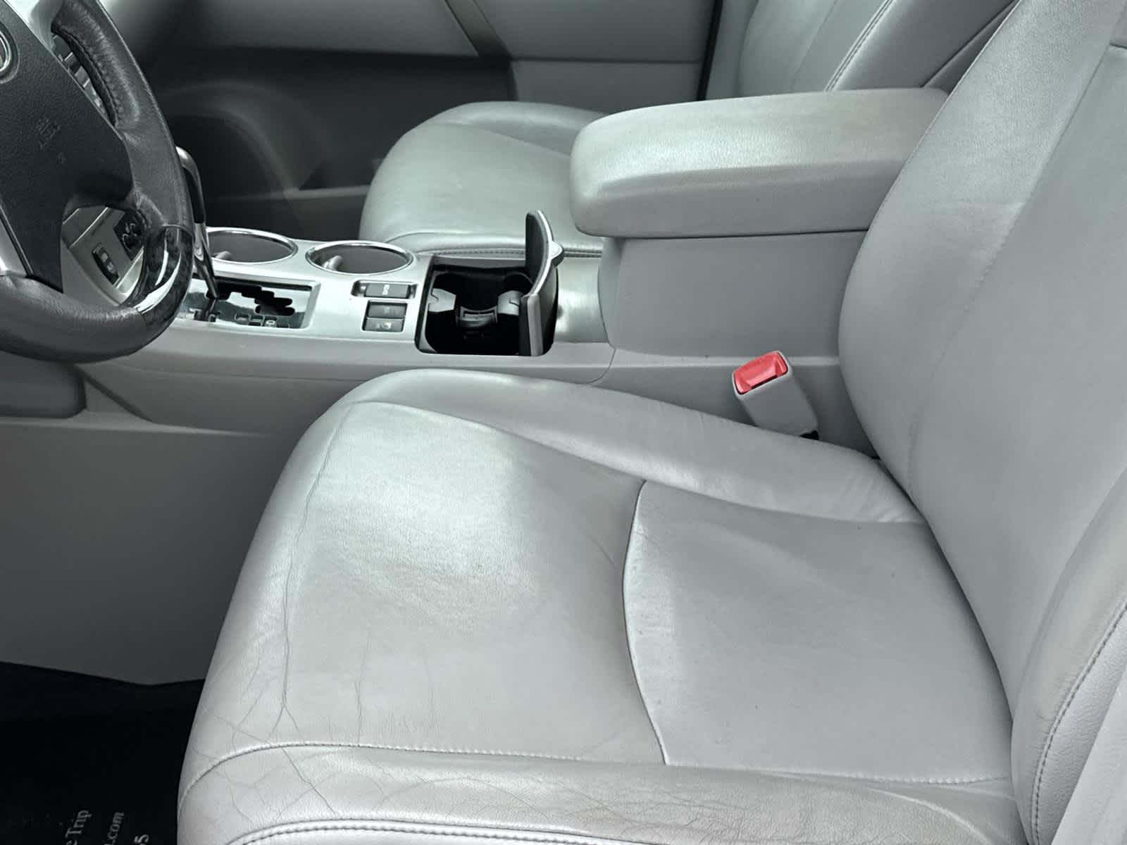 Thumbnail: 2012 Toyota Highlander - 13