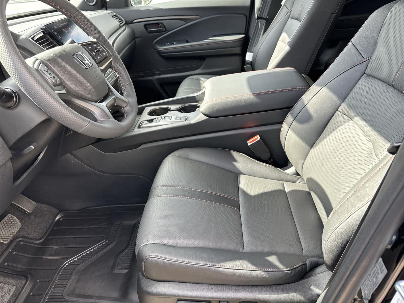 Thumbnail: 2025 Honda Ridgeline - 13