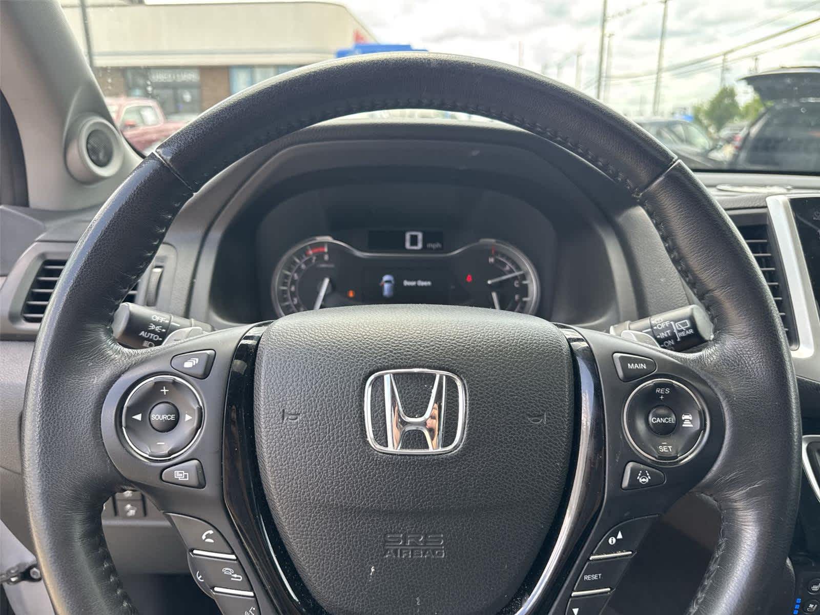Thumbnail: 2018 Honda Pilot - 14