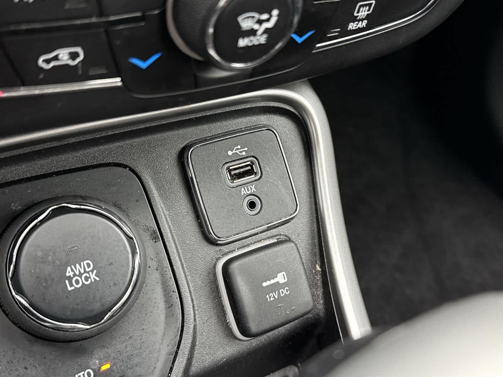 Thumbnail: 2018 Jeep Compass - 26