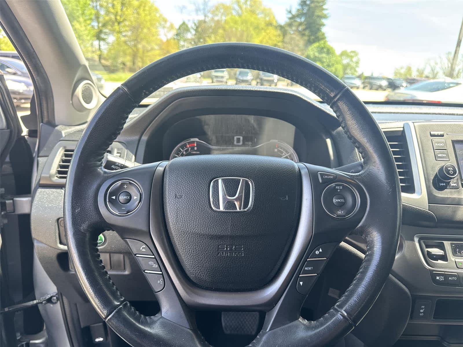 Thumbnail: 2019 Honda Ridgeline - 18