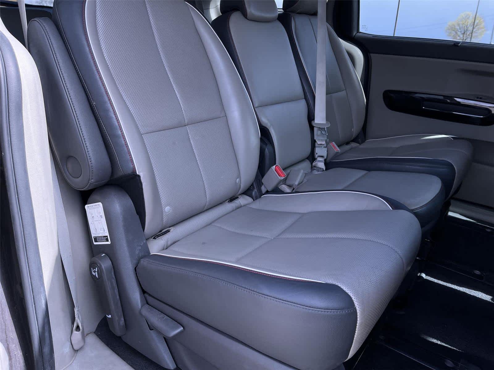 Thumbnail: 2016 Kia Sedona - 19