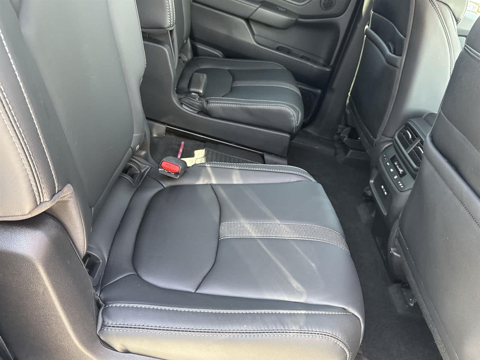 Thumbnail: 2025 Honda Pilot - 14