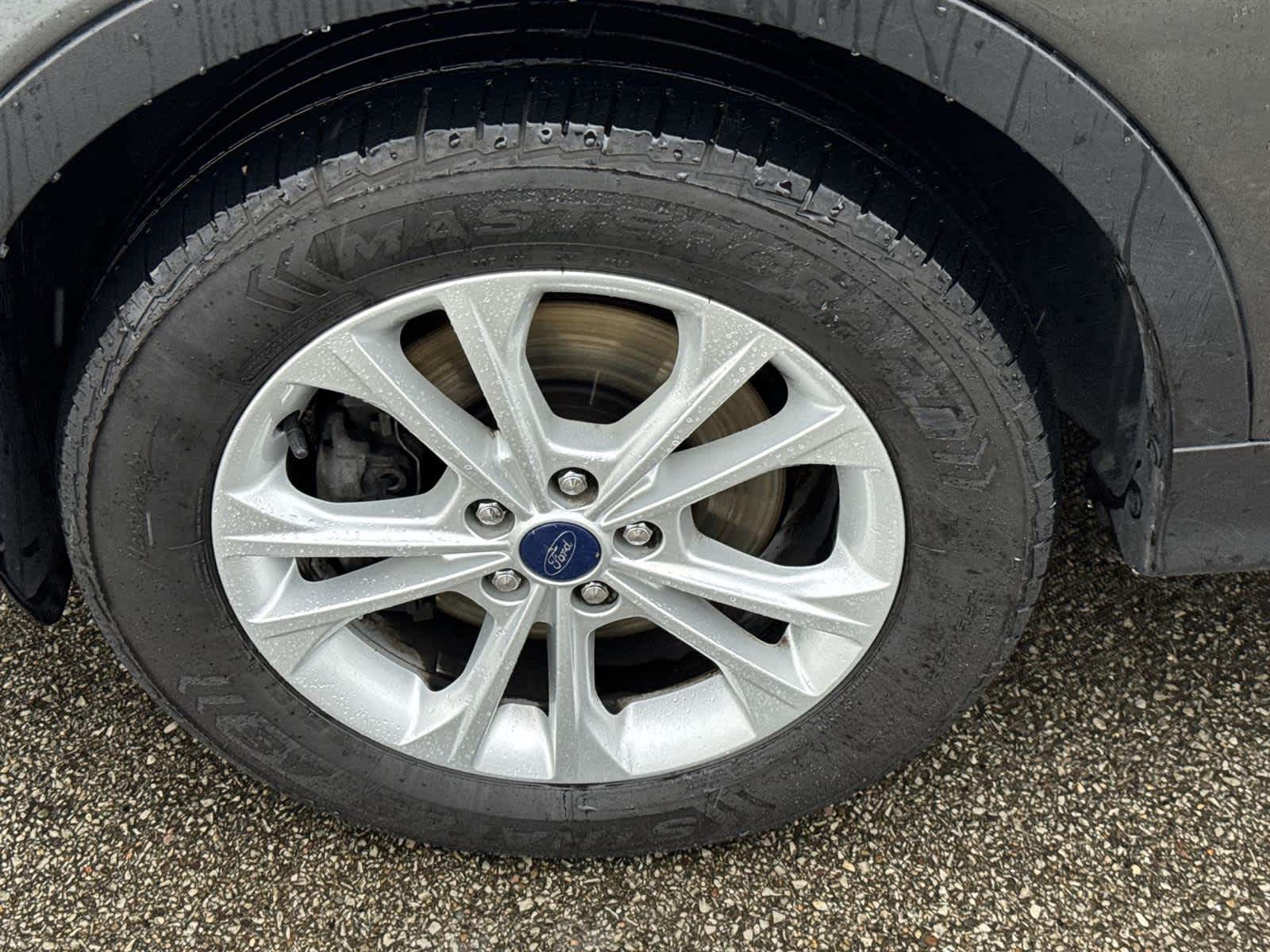 2017 Ford Escape SE 11