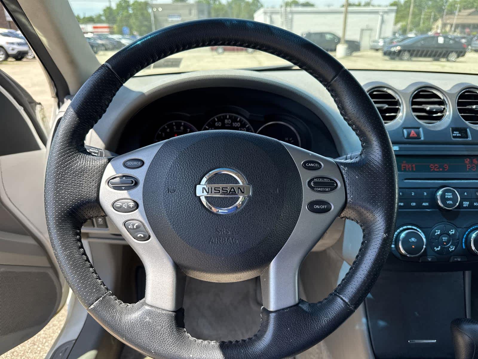 Thumbnail: 2012 Nissan Altima - 19