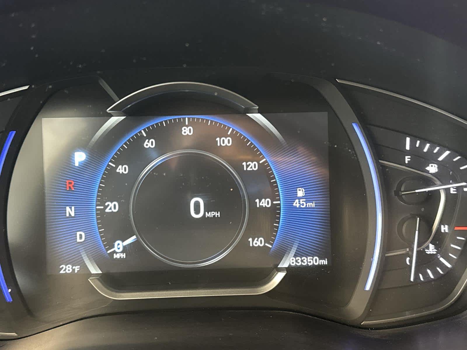 Thumbnail: 2019 Hyundai Santa Fe - 32