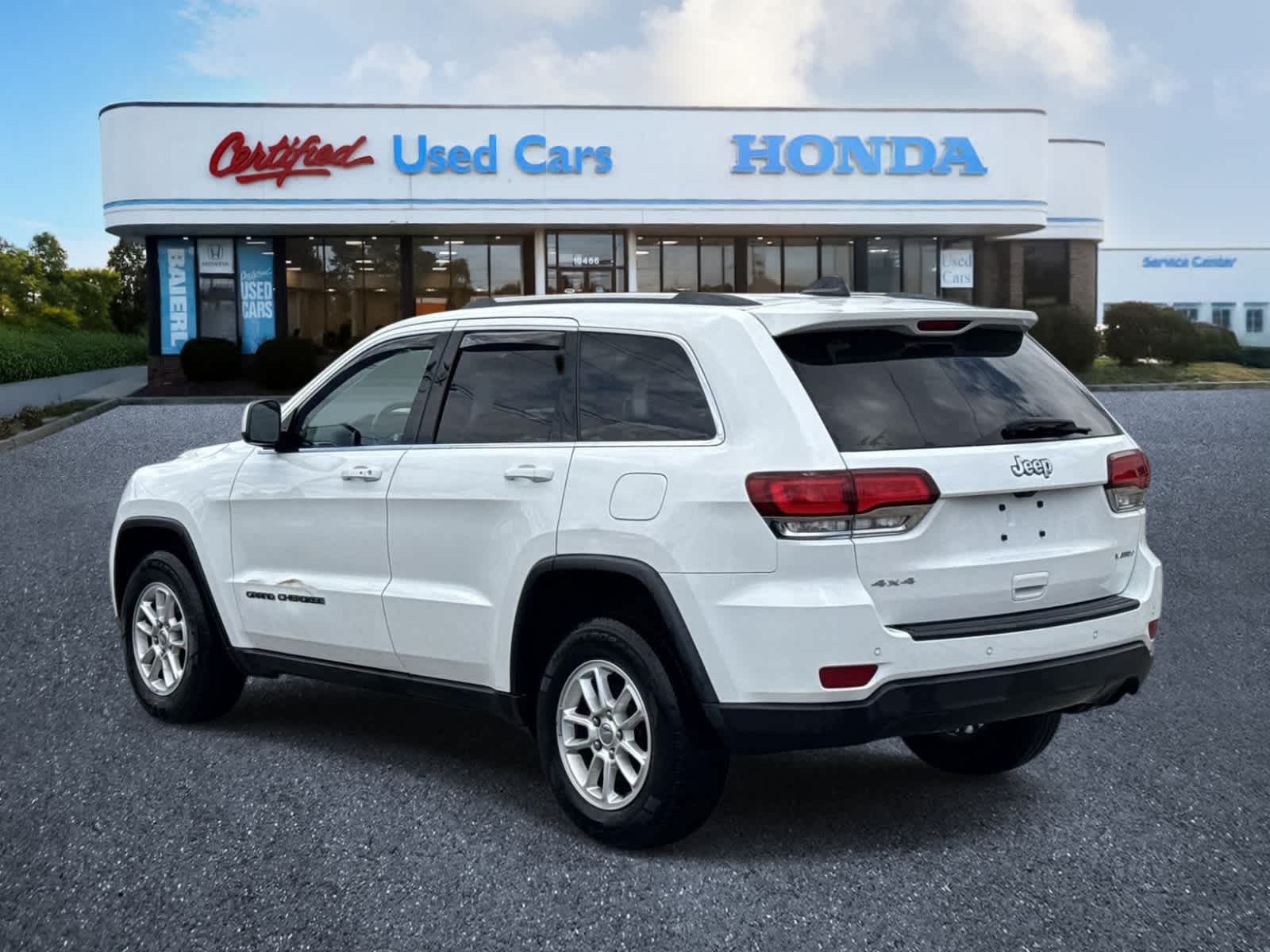 Thumbnail: 2020 Jeep Grand Cherokee - 3