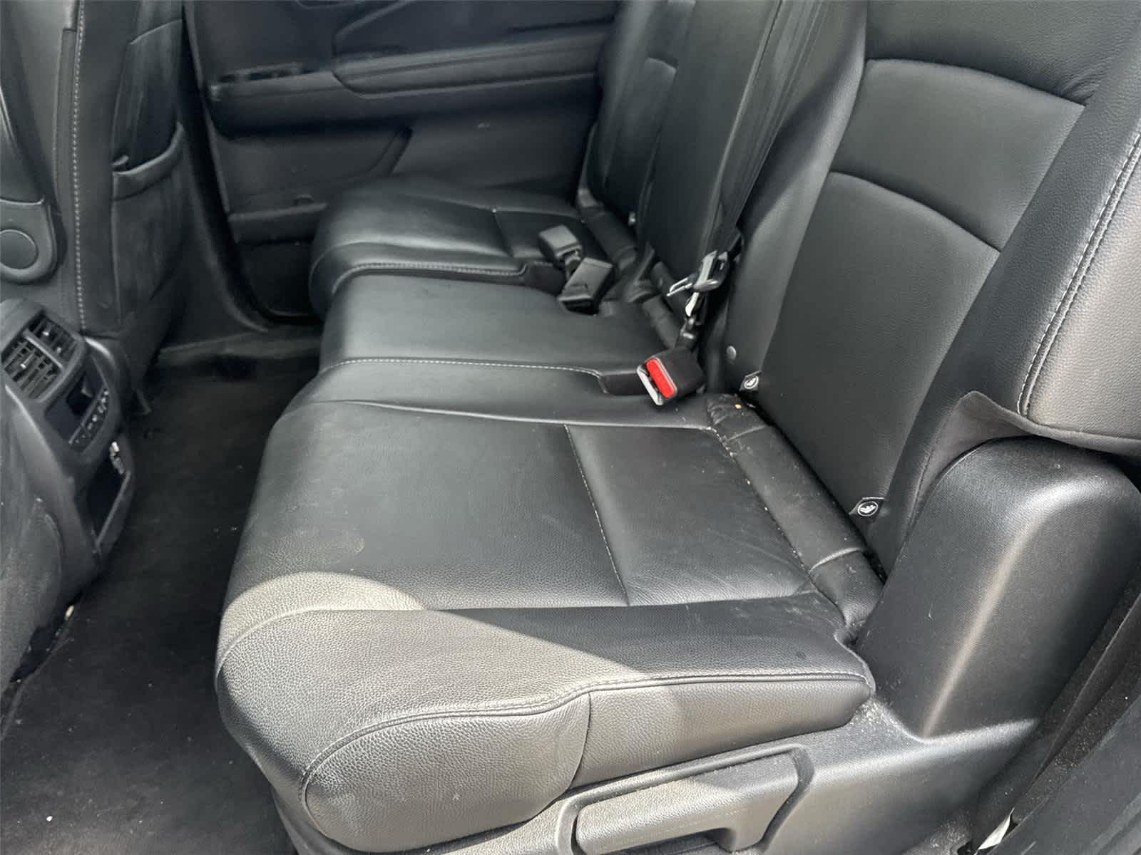 Thumbnail: 2020 Honda Pilot - 14