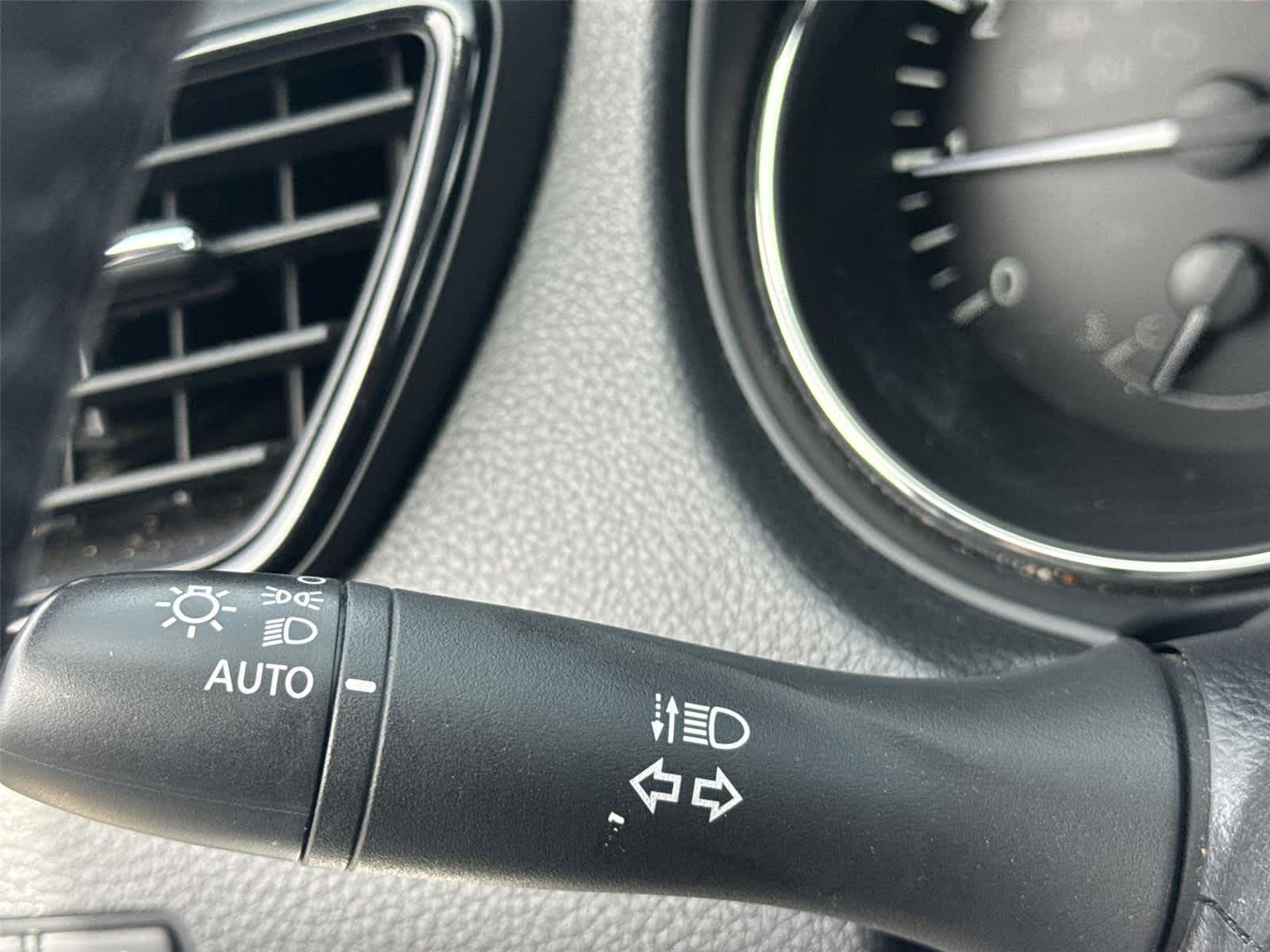 Thumbnail: 2020 Nissan Rogue - 21