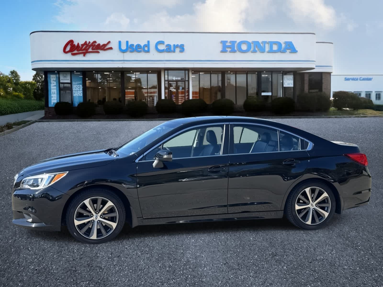 2015 Subaru Legacy 2.5i Limited photo 2