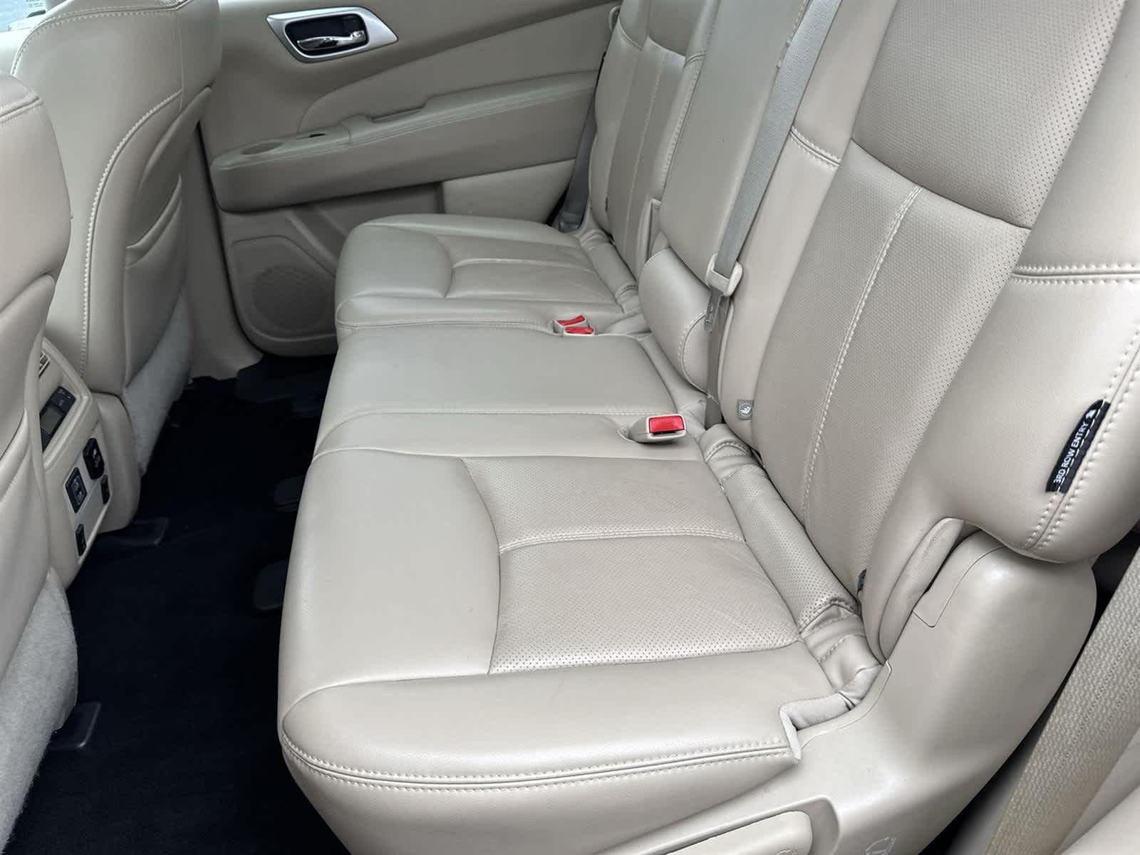 2018 Nissan Pathfinder Platinum 15