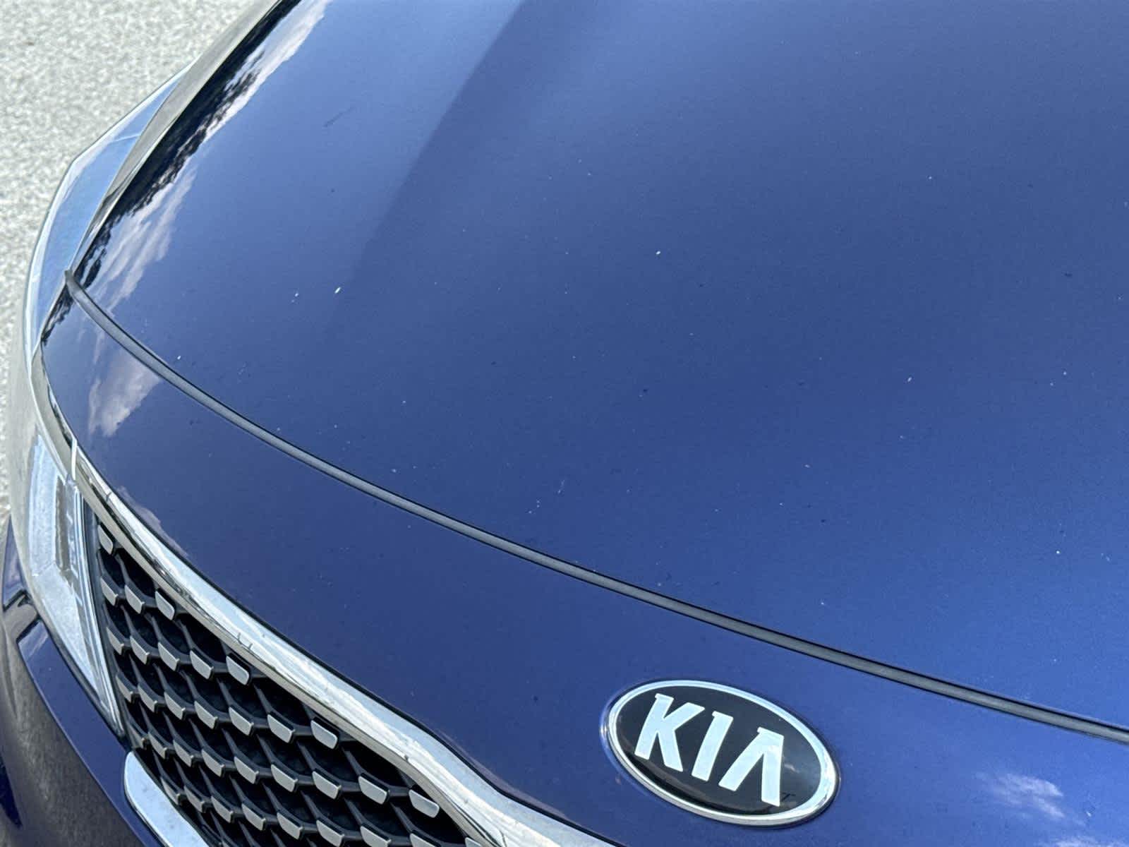 2017 Kia Optima EX 10