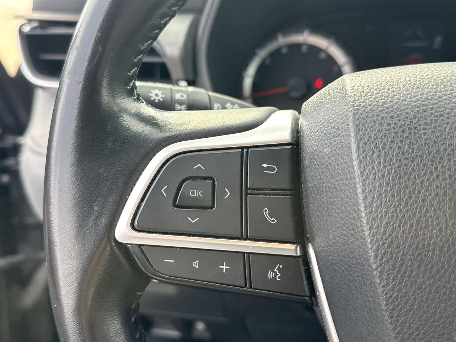 Thumbnail: 2022 Toyota Highlander - 18