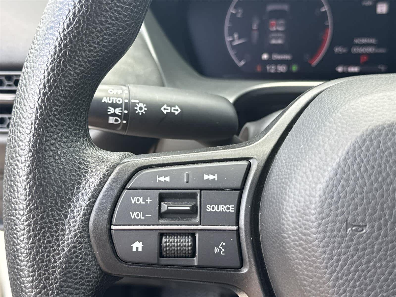 Thumbnail: 2023 Honda HR-V - 17