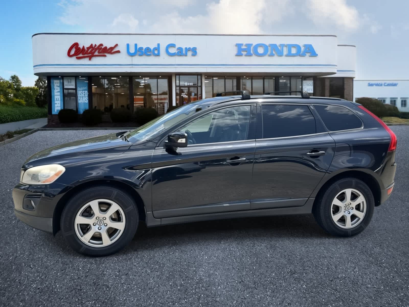 Used 2010 Volvo XC60 3.2 with VIN YV4960DZ2A2096151 for sale in Wexford, PA