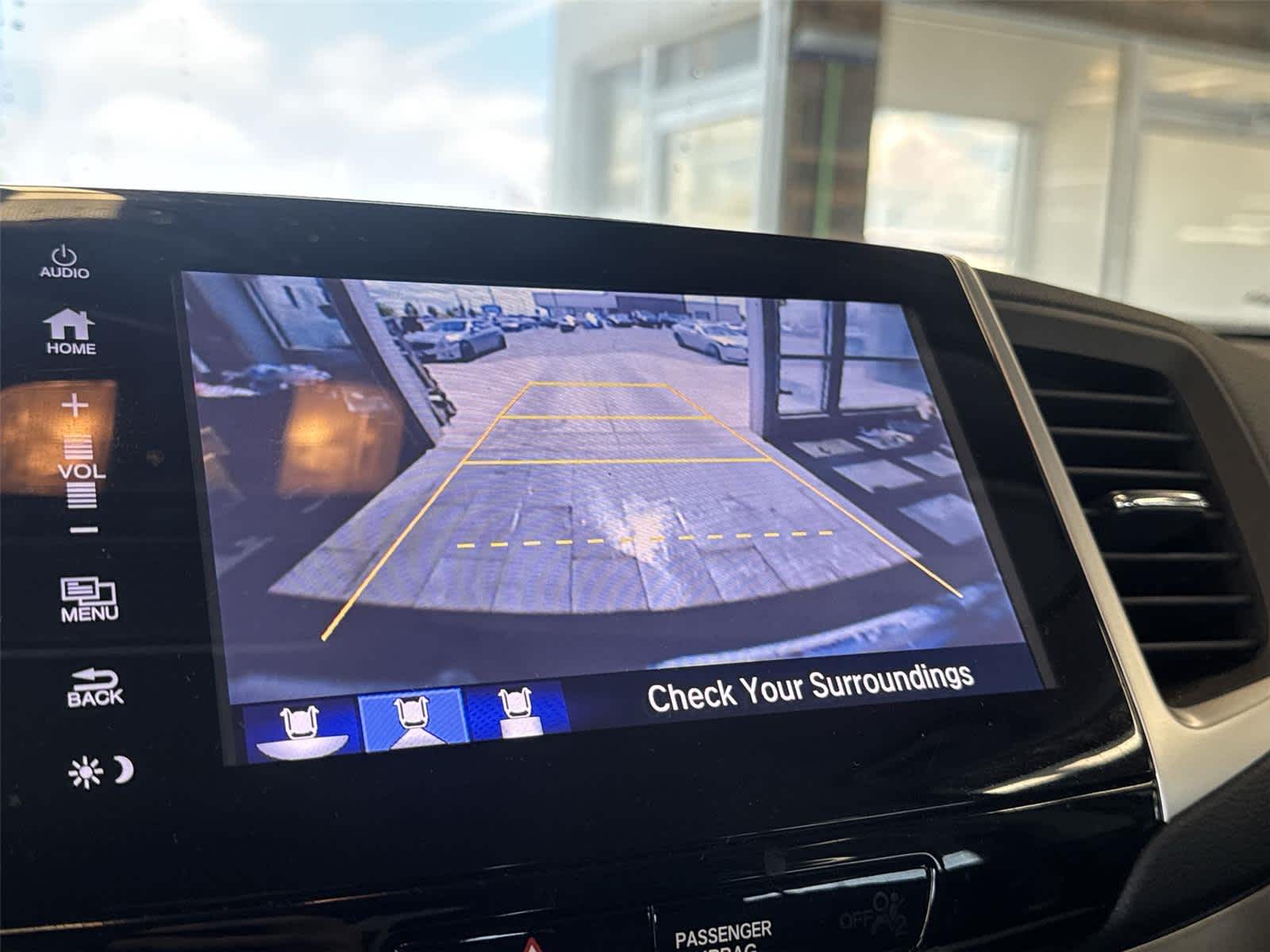 Thumbnail: 2017 Honda Ridgeline - 24