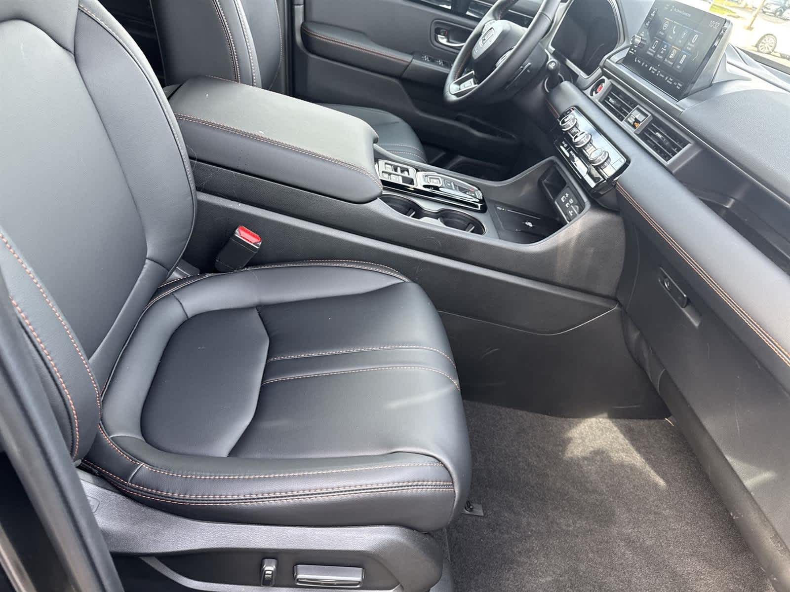 Thumbnail: 2025 Honda Pilot - 17