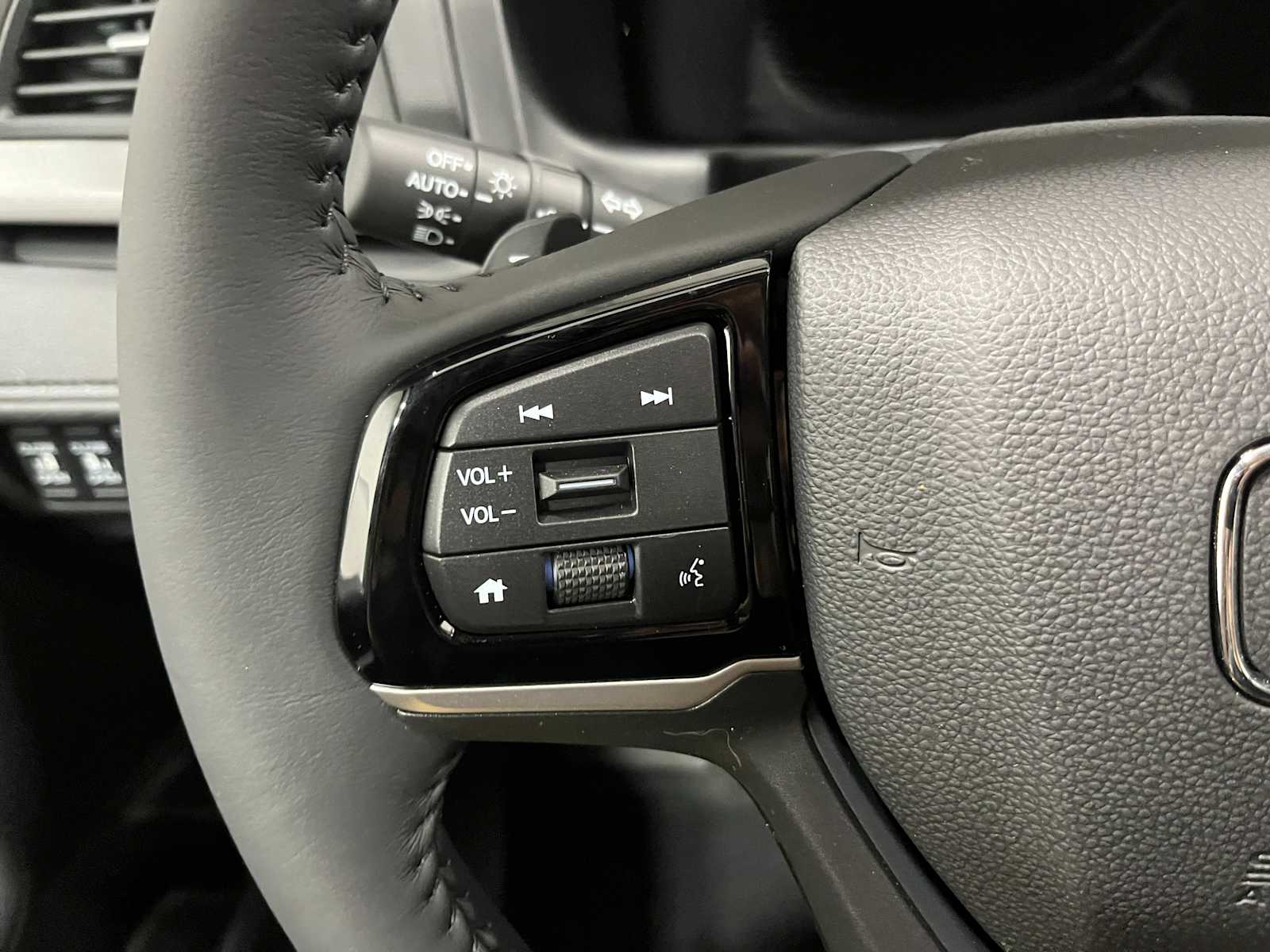 Thumbnail: 2026 Honda Odyssey - 15