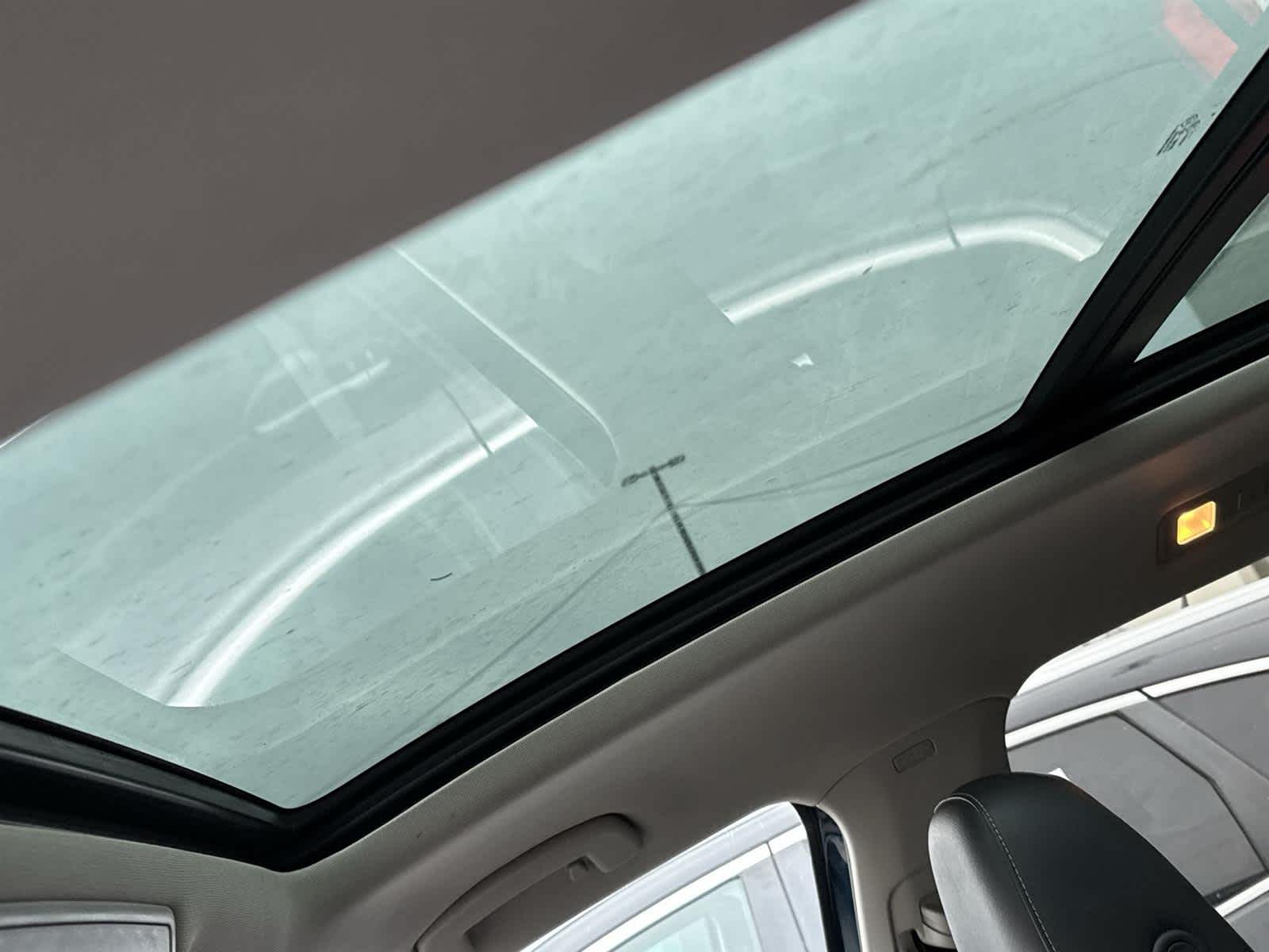 Thumbnail: 2018 Volkswagen Atlas - 14