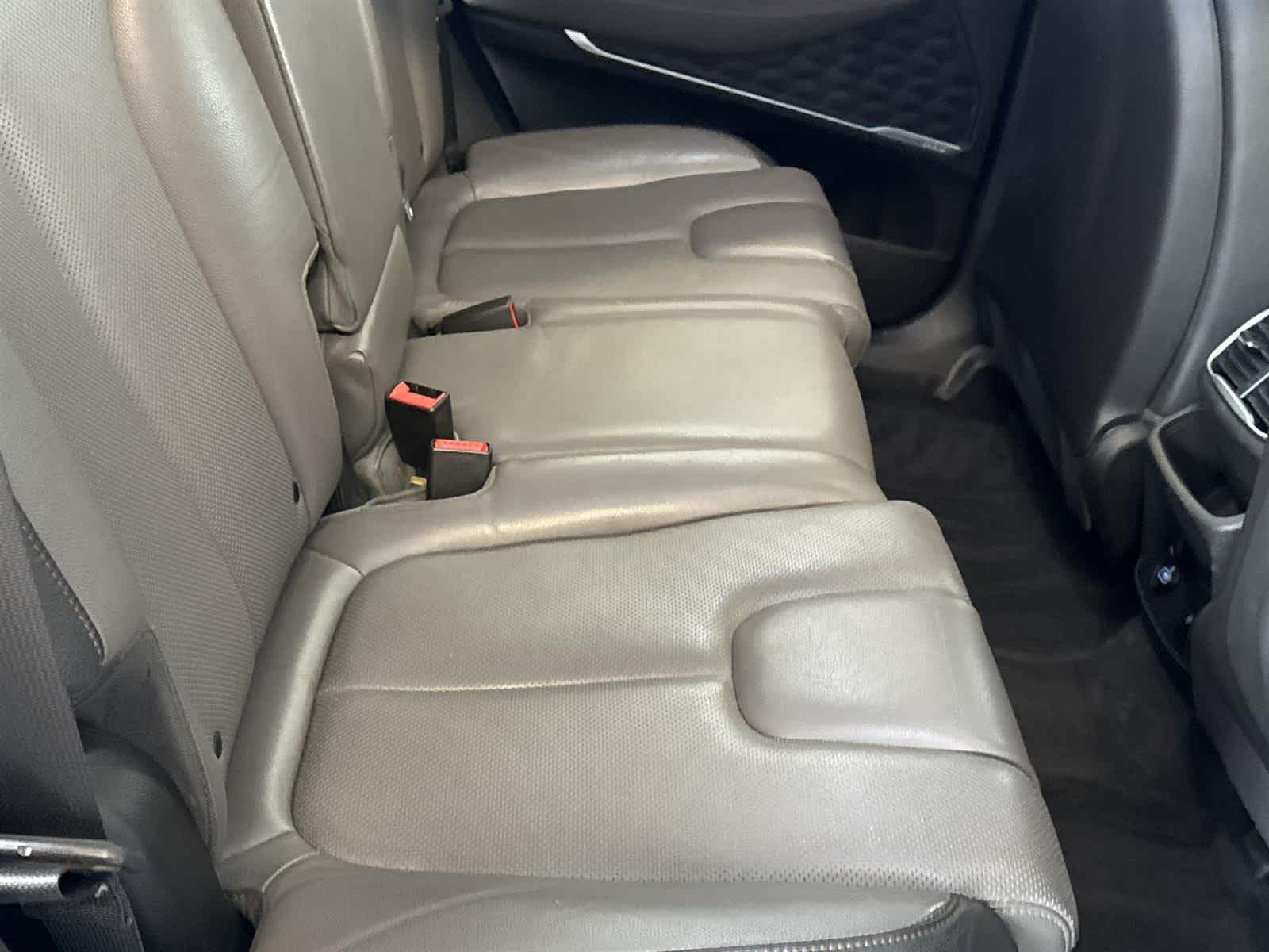 Thumbnail: 2019 Hyundai Santa Fe - 18