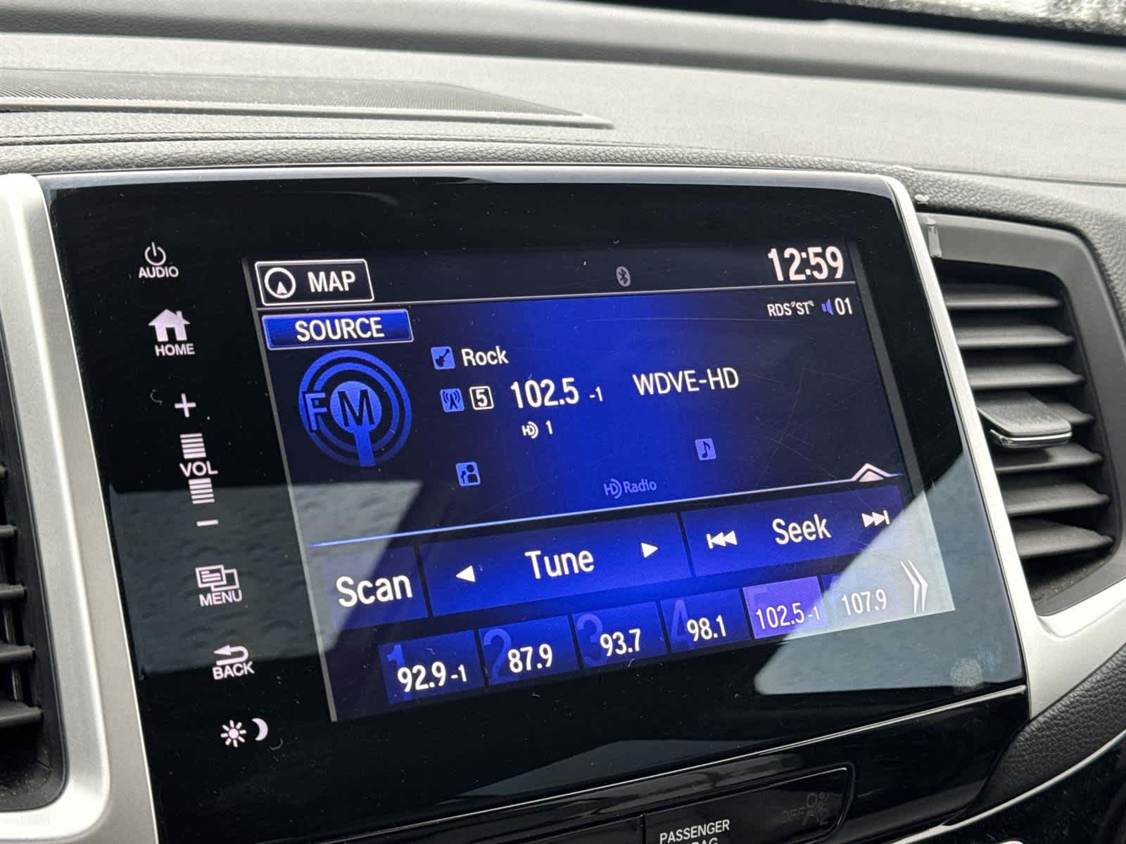 Thumbnail: 2017 Honda Ridgeline - 23