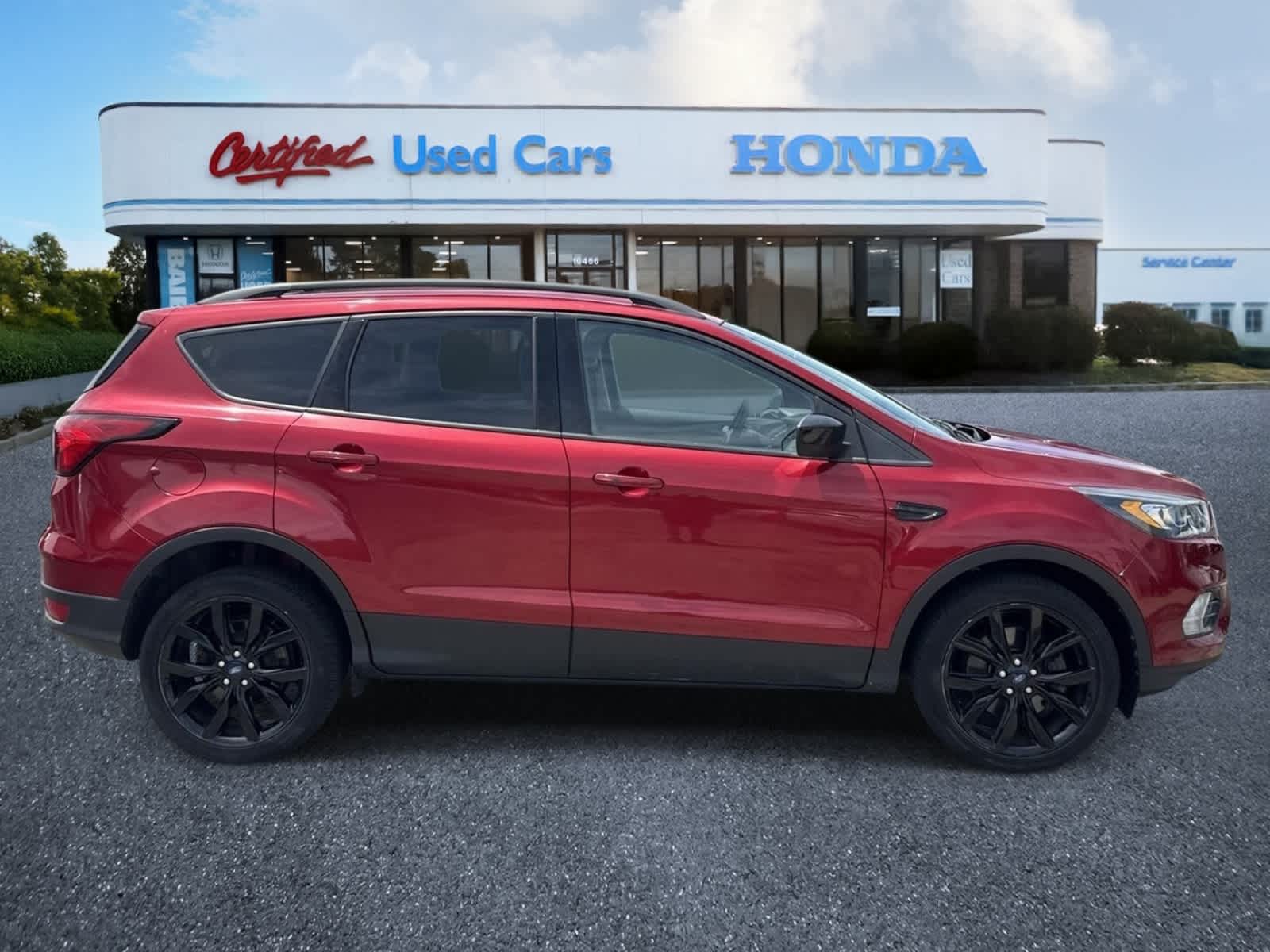 Thumbnail: 2019 Ford Escape - 6