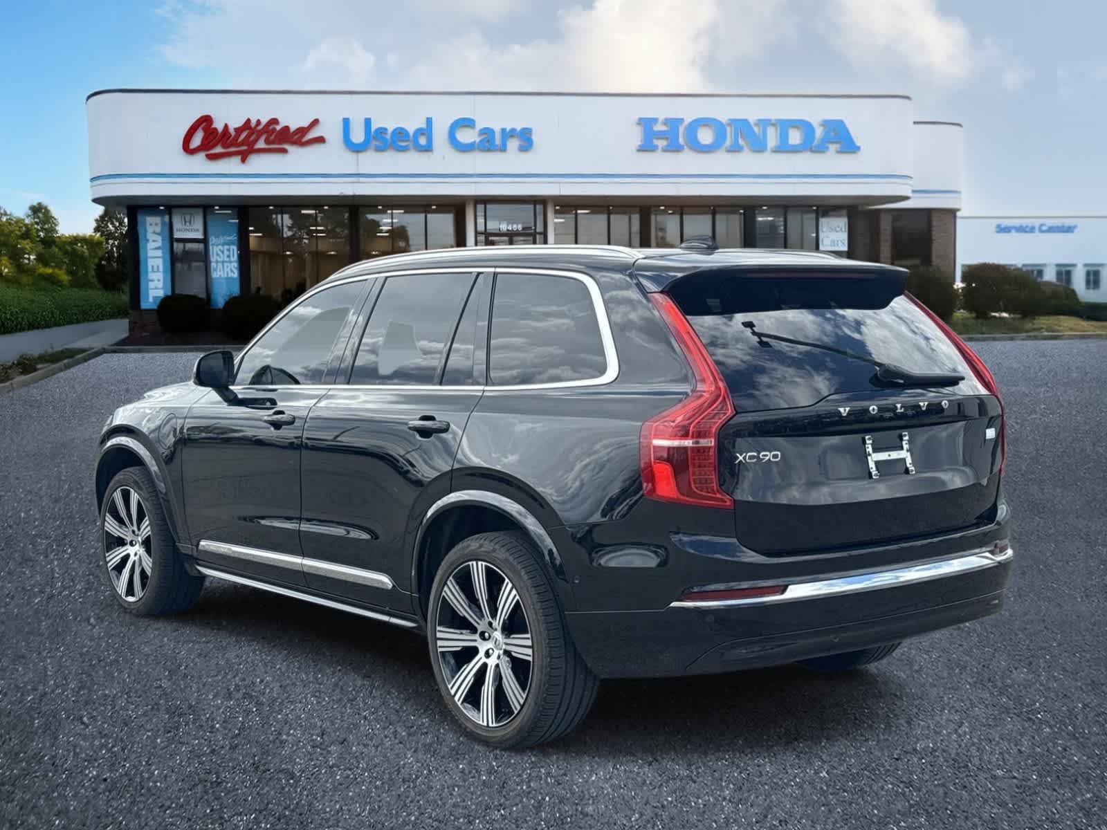 Thumbnail: 2023 Volvo XC90 - 3