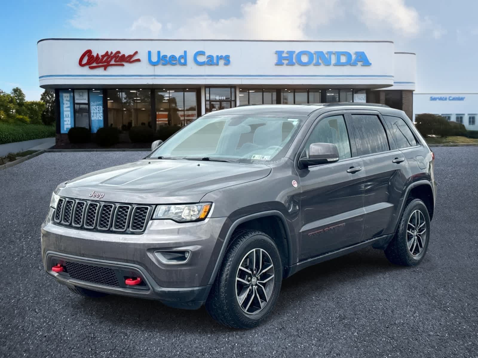 2018 Jeep Grand Cherokee Trailhawk 4WD's photo