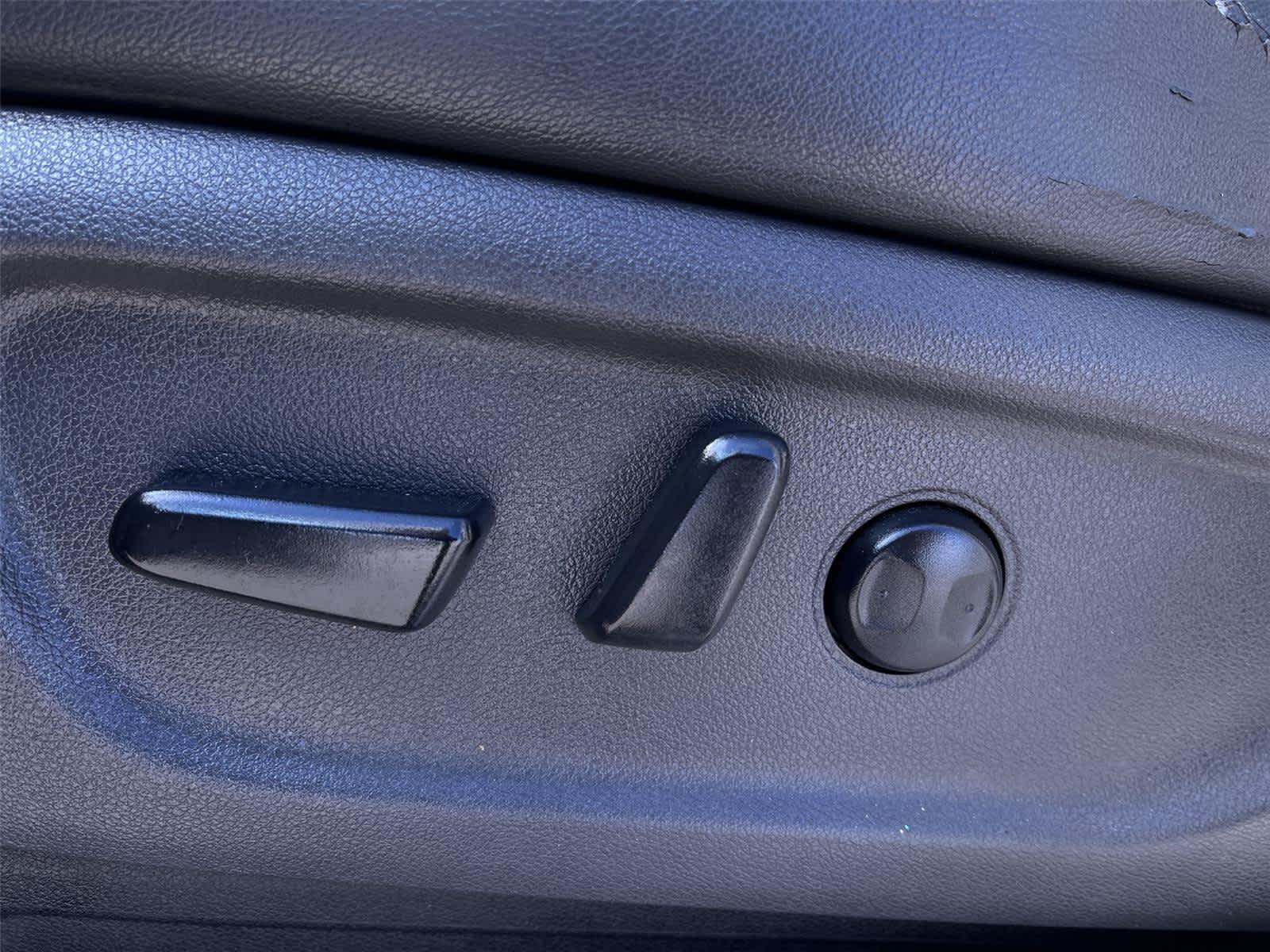 Thumbnail: 2016 Kia Sedona - 15
