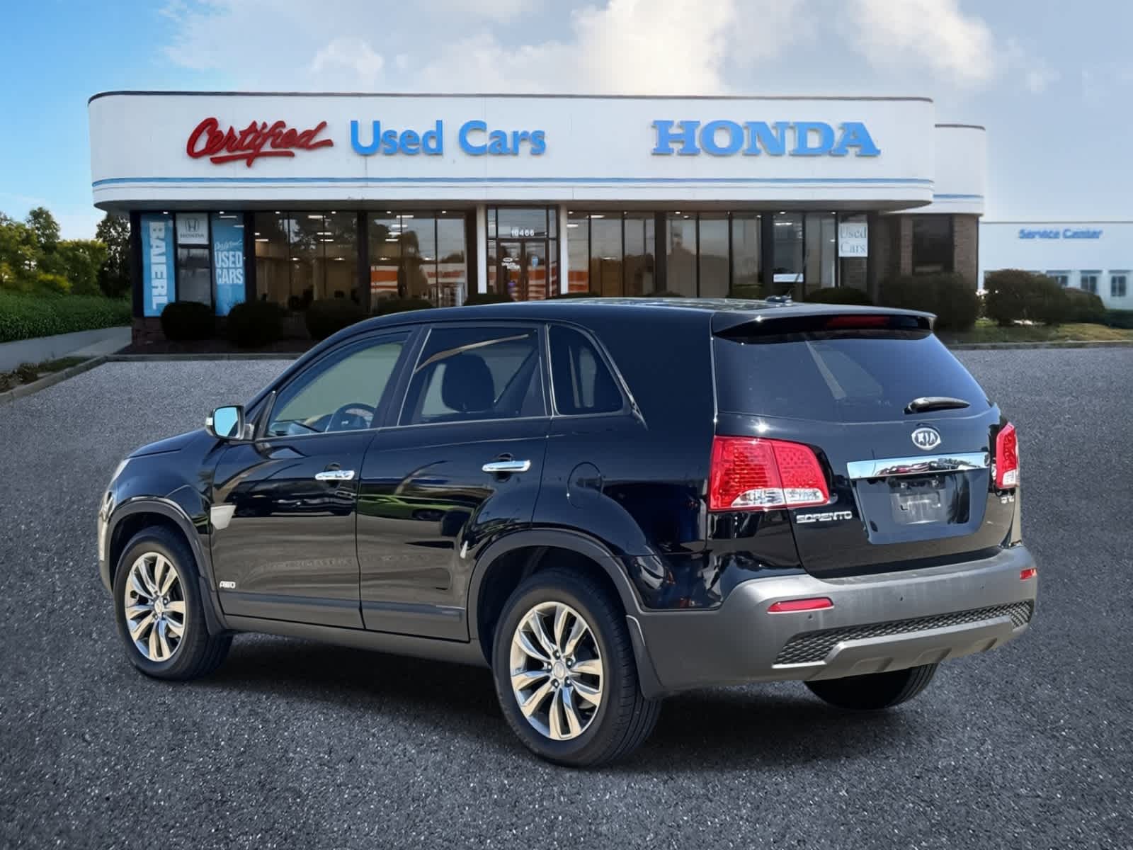 Thumbnail: 2011 Kia Sorento - 3