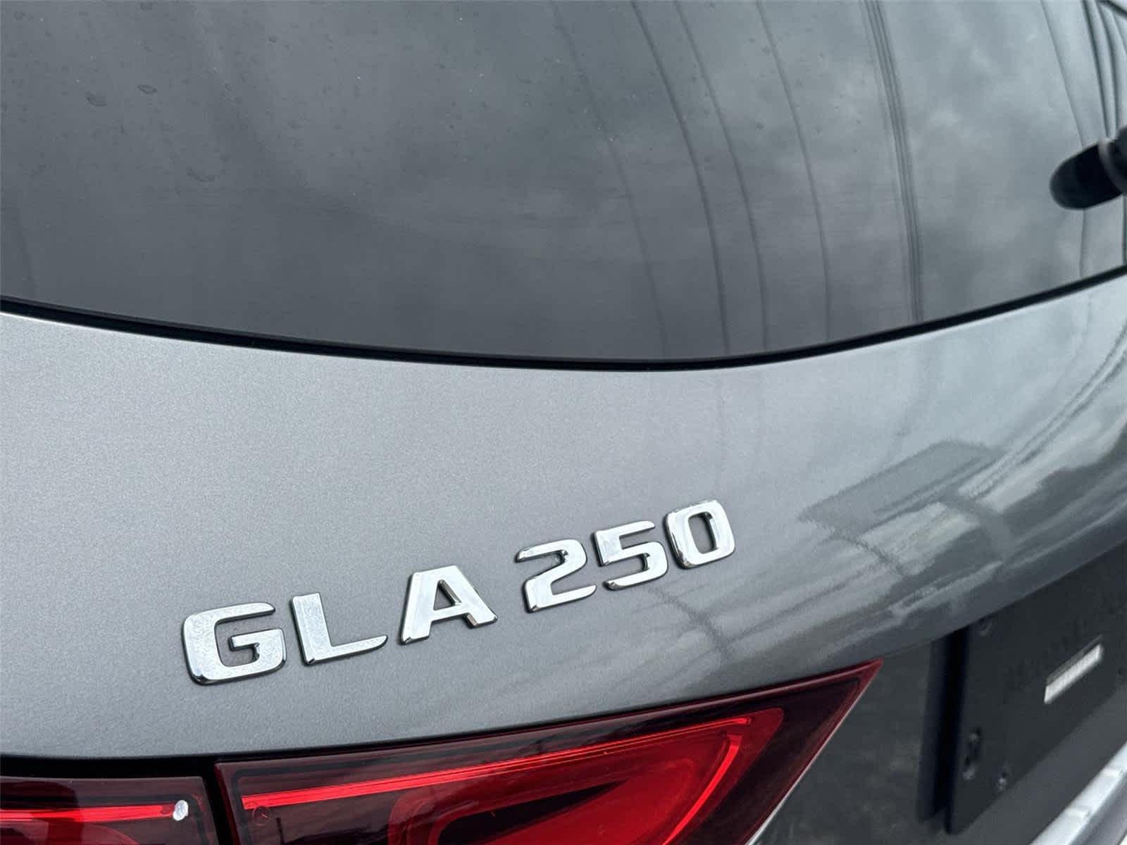 2023 Mercedes-Benz GLA Base - Photo 11