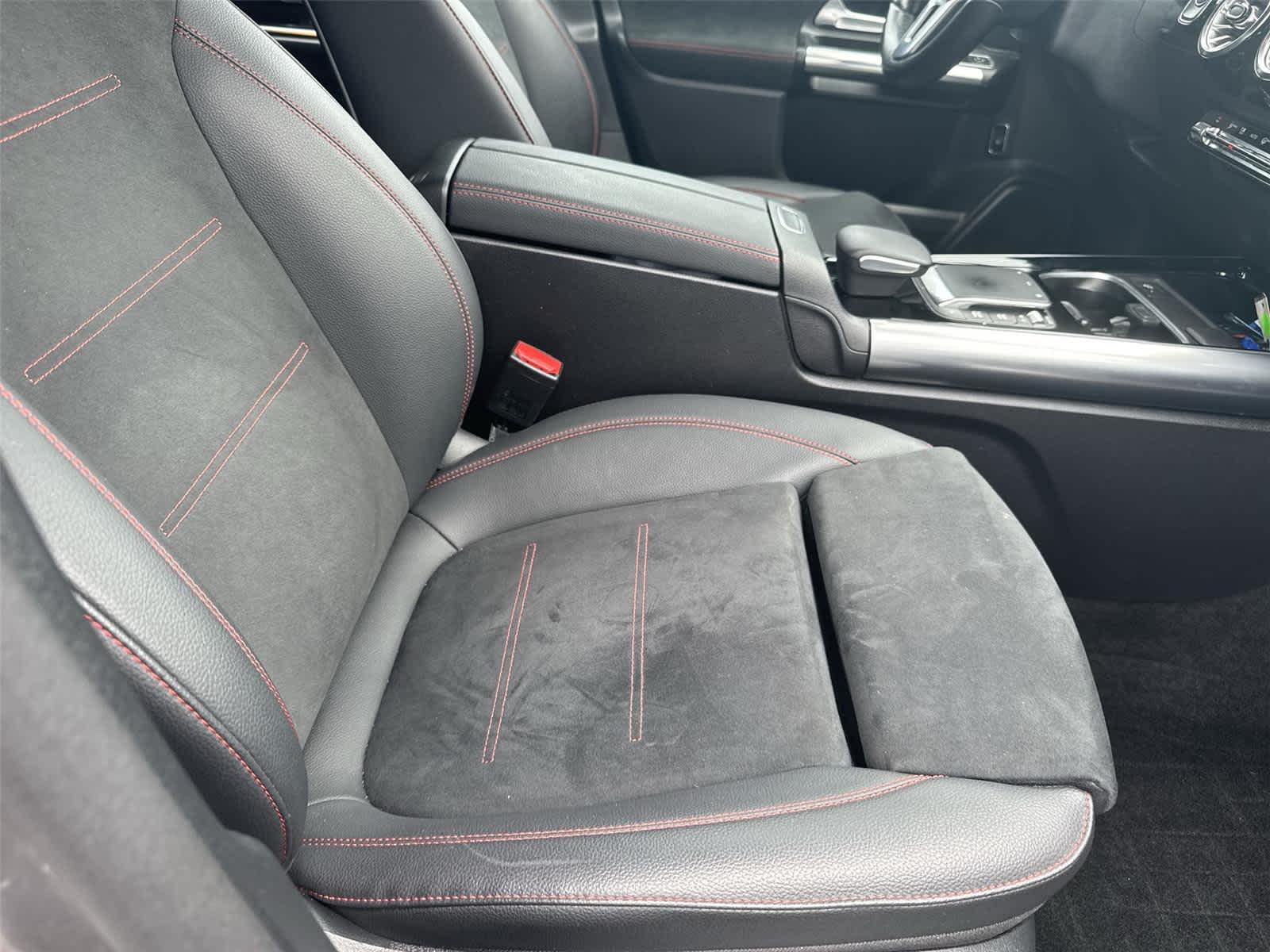 2023 Mercedes-Benz GLA Base - Photo 17