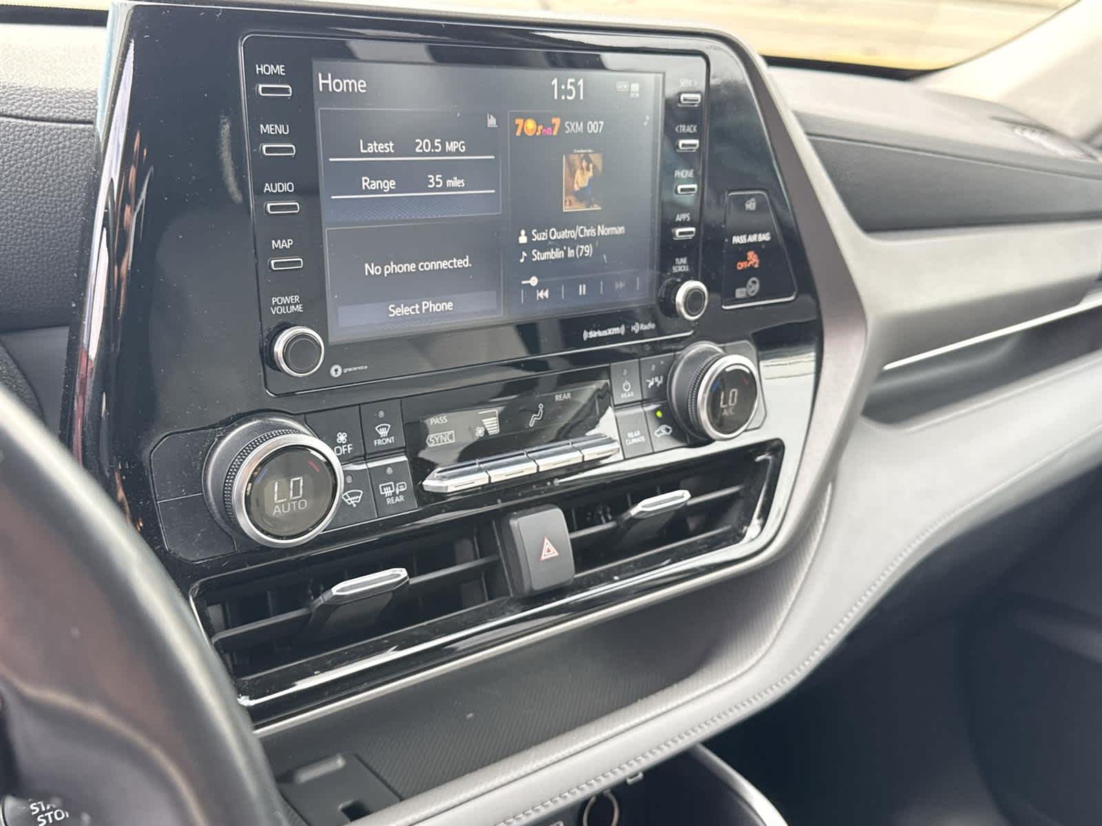 Thumbnail: 2022 Toyota Highlander - 22