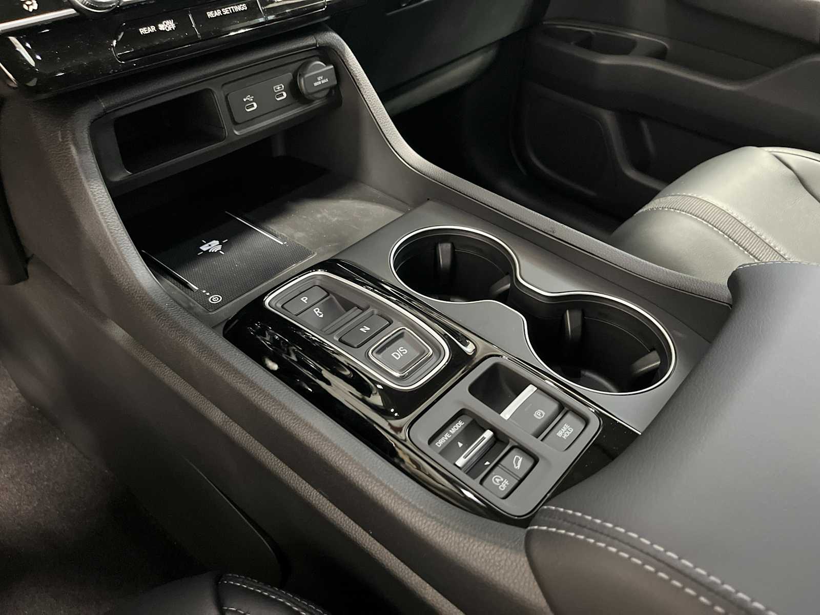 Thumbnail: 2026 Honda Pilot - 15
