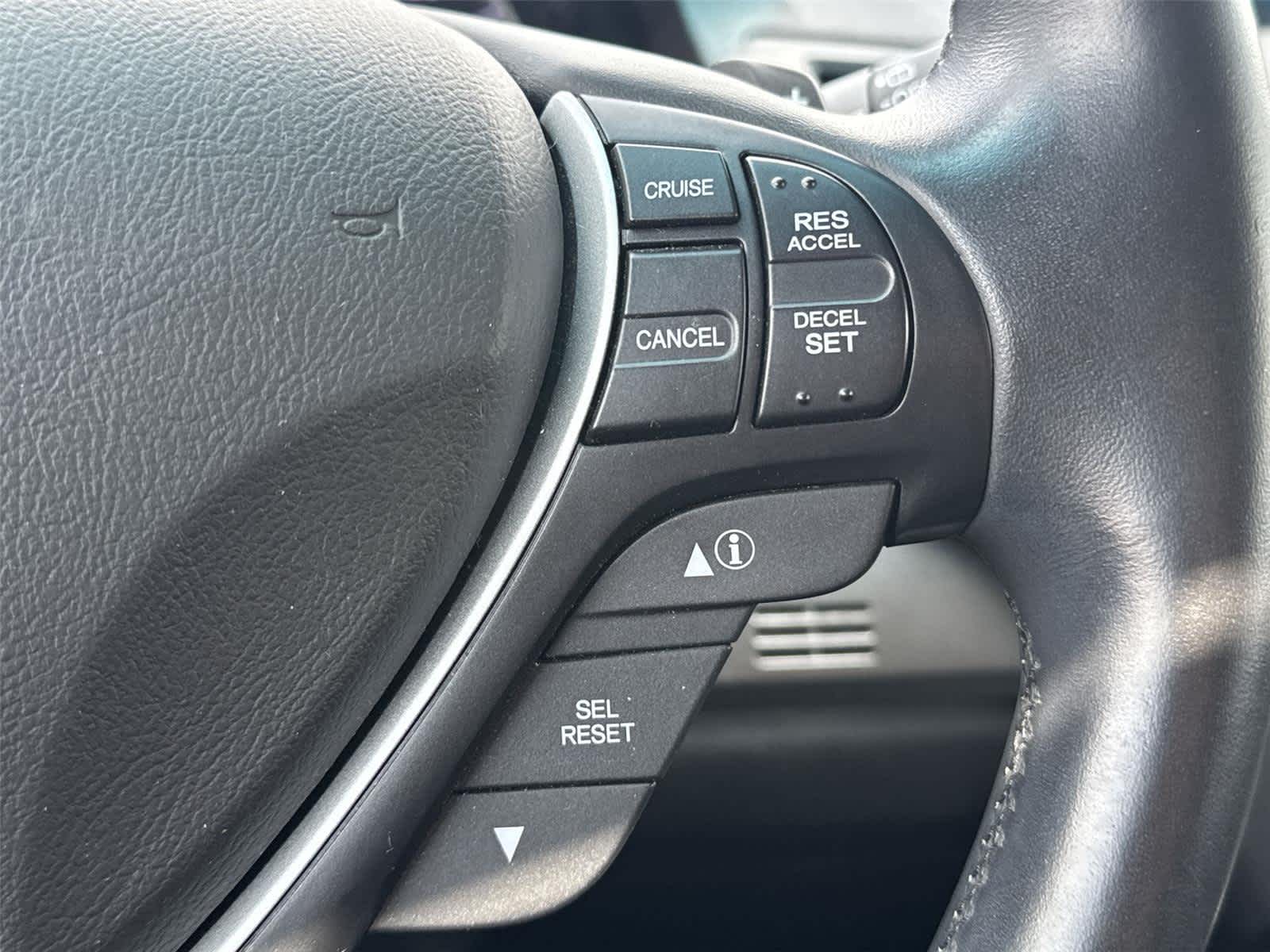 Thumbnail: 2015 Acura RDX - 20