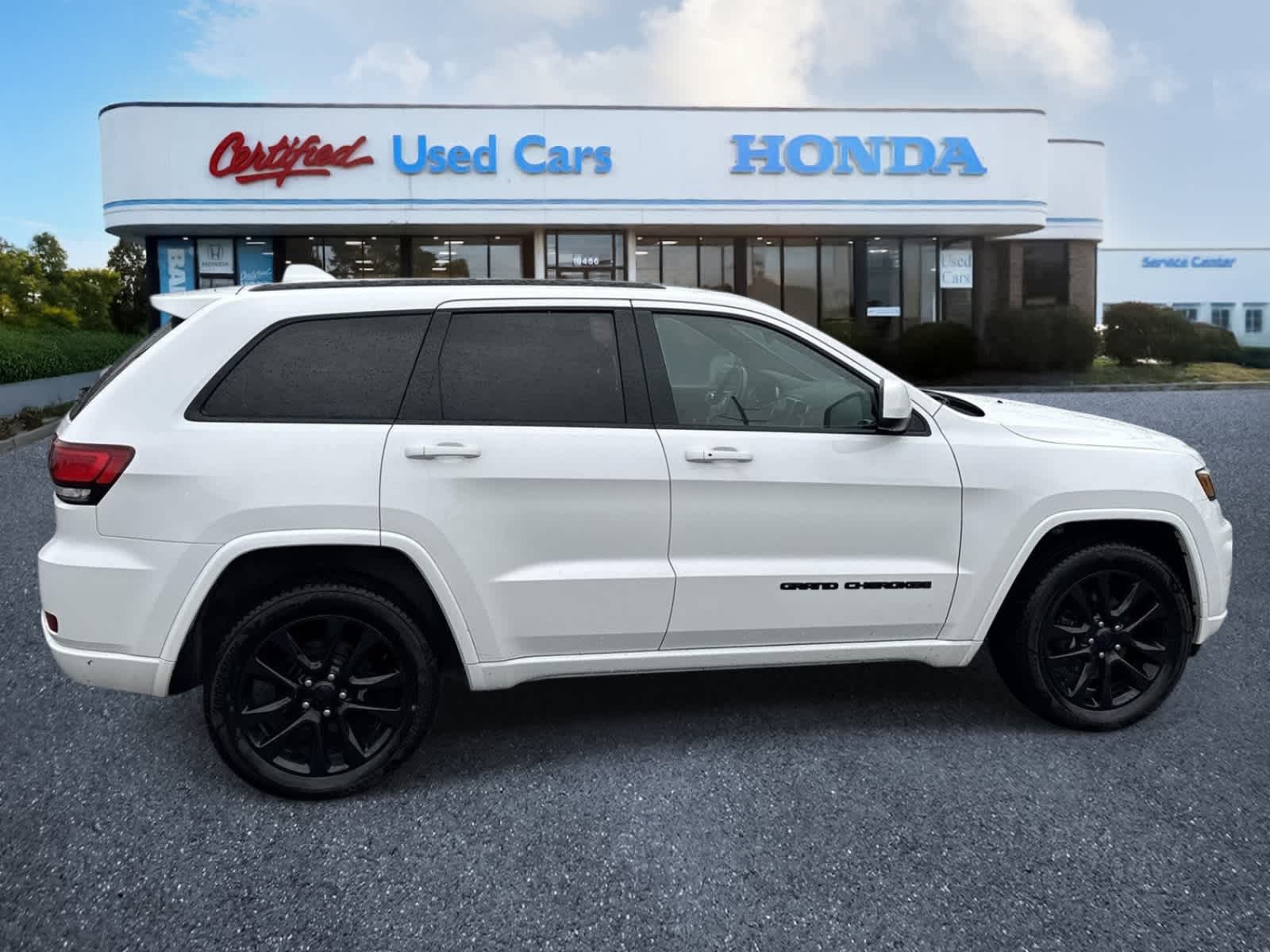 Thumbnail: 2020 Jeep Grand Cherokee - 6