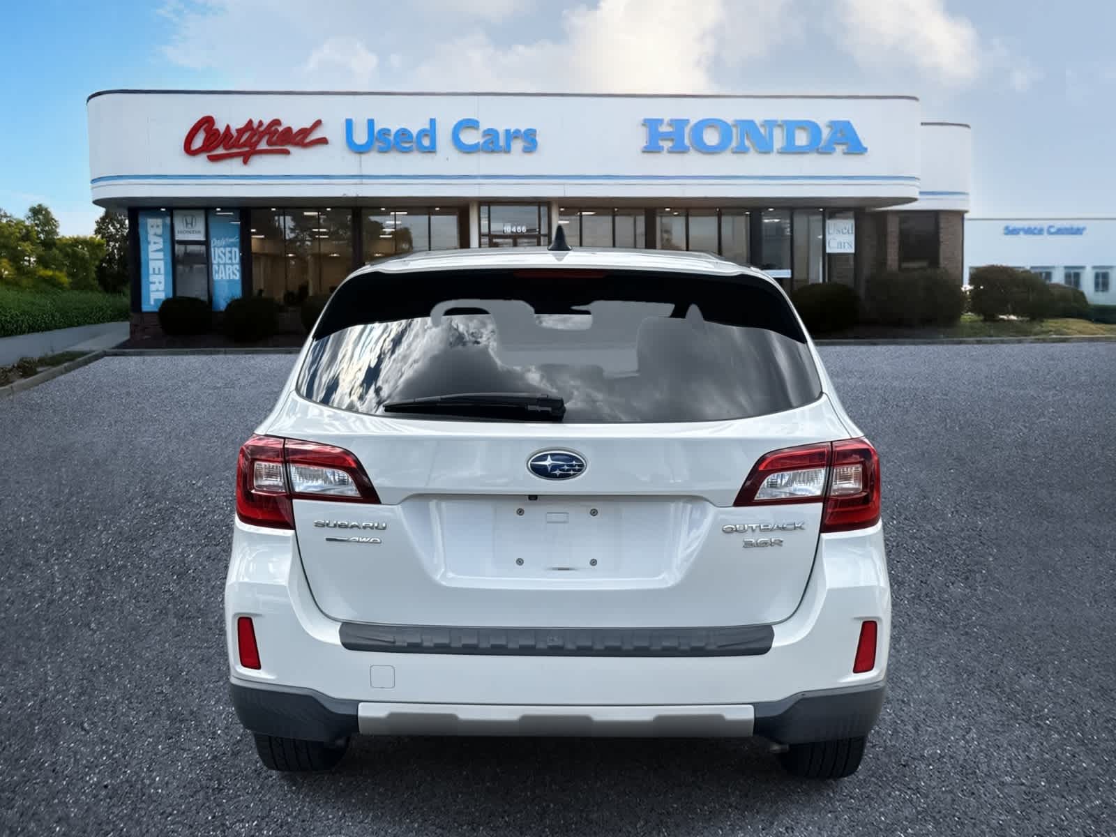 Thumbnail: 2016 Subaru Outback - 4