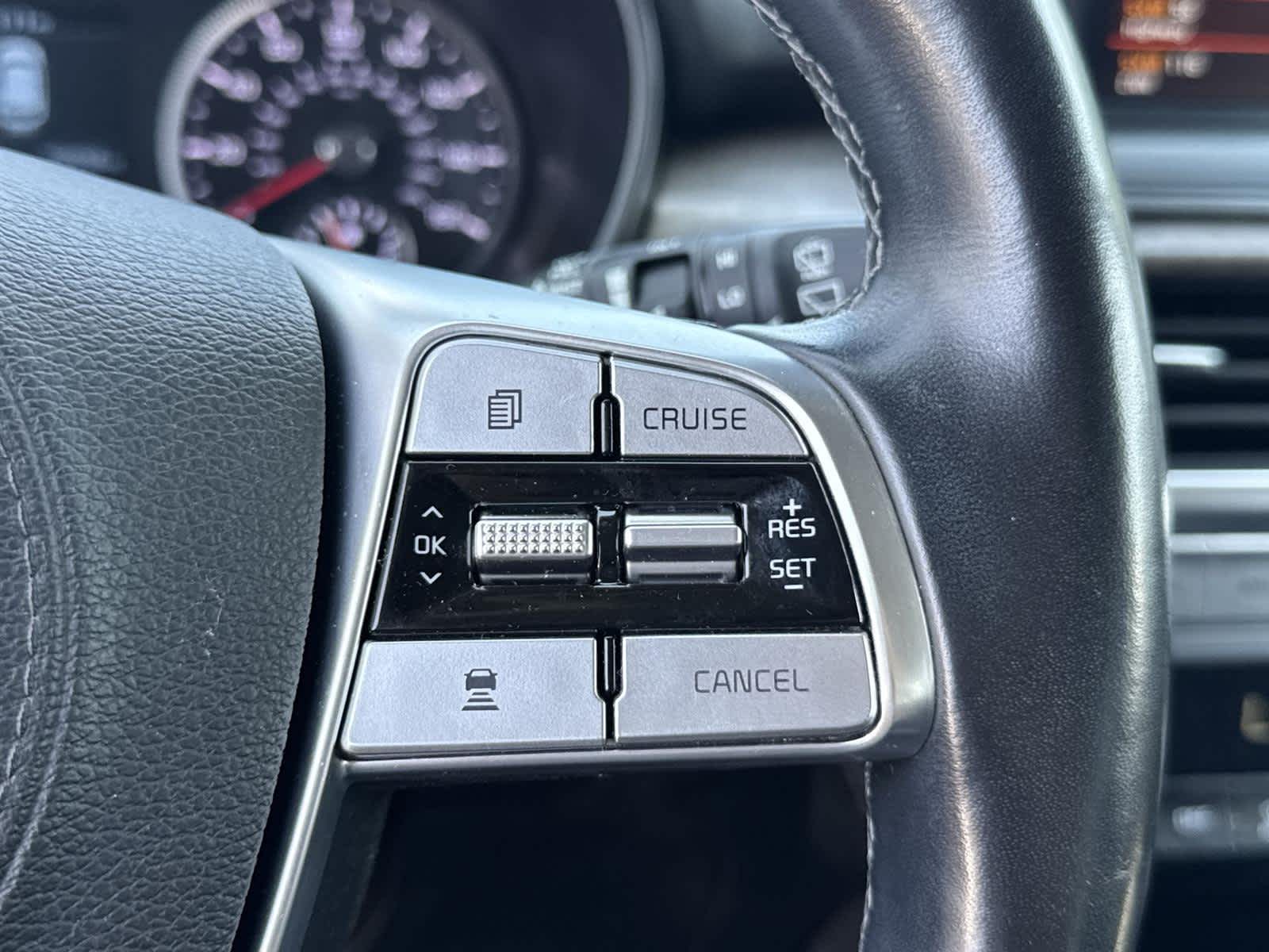Thumbnail: 2020 Kia Telluride - 21