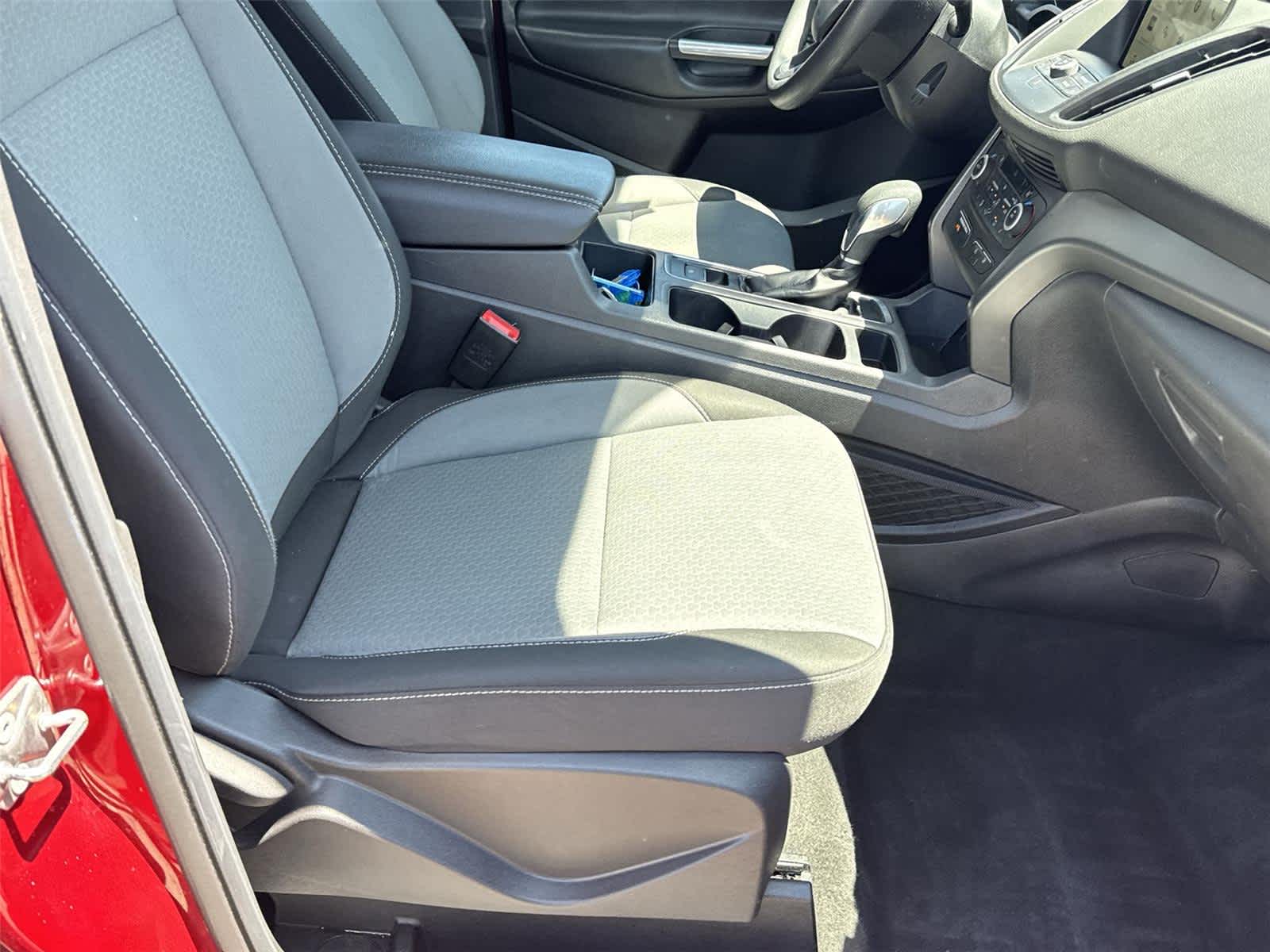 Thumbnail: 2019 Ford Escape - 17