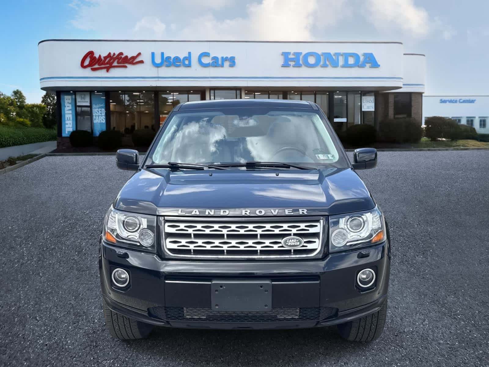 Thumbnail: 2013 Land Rover LR2 - 8