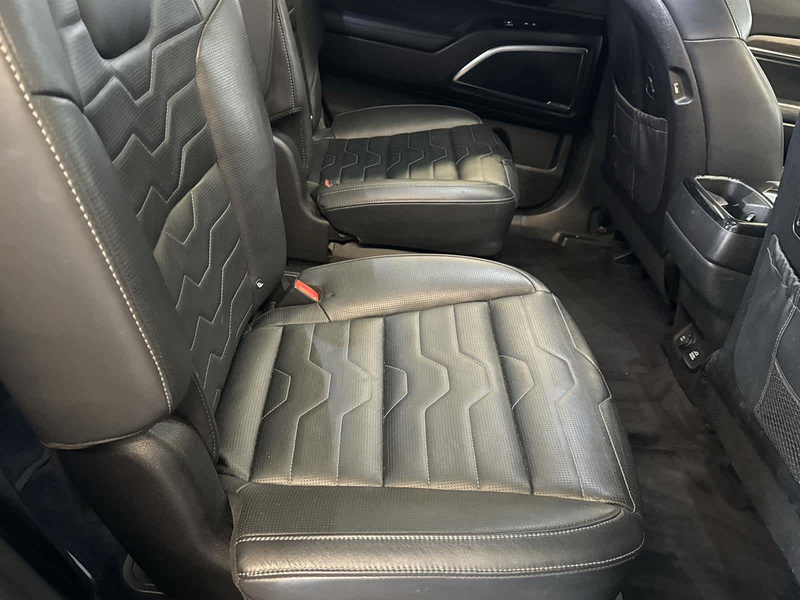 Thumbnail: 2021 Kia Telluride - 17