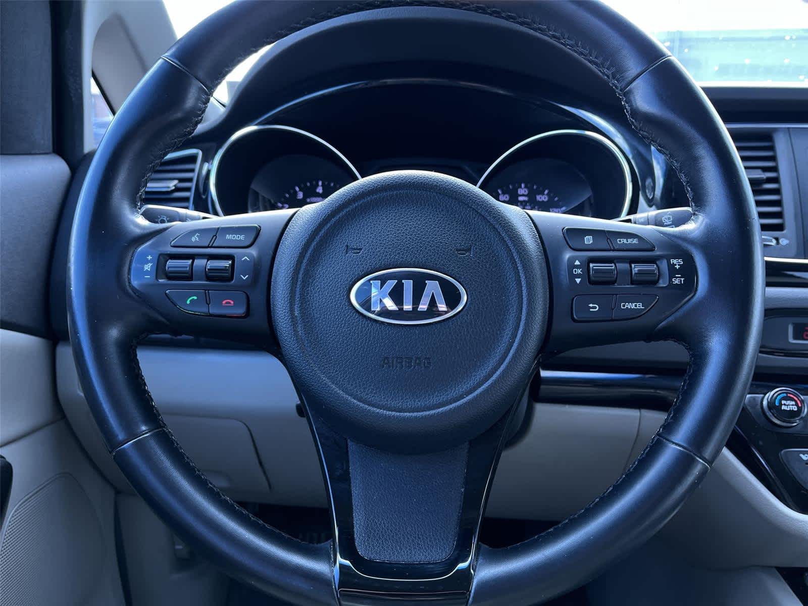 Thumbnail: 2016 Kia Sedona - 21