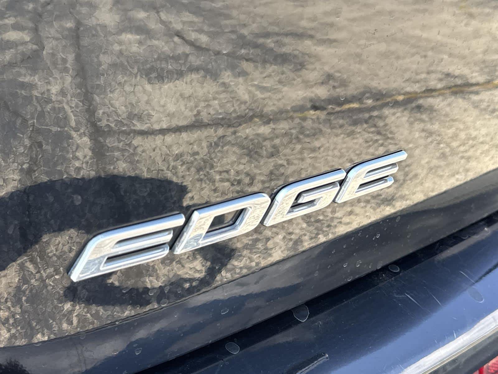 Thumbnail: 2017 Ford Edge - 11