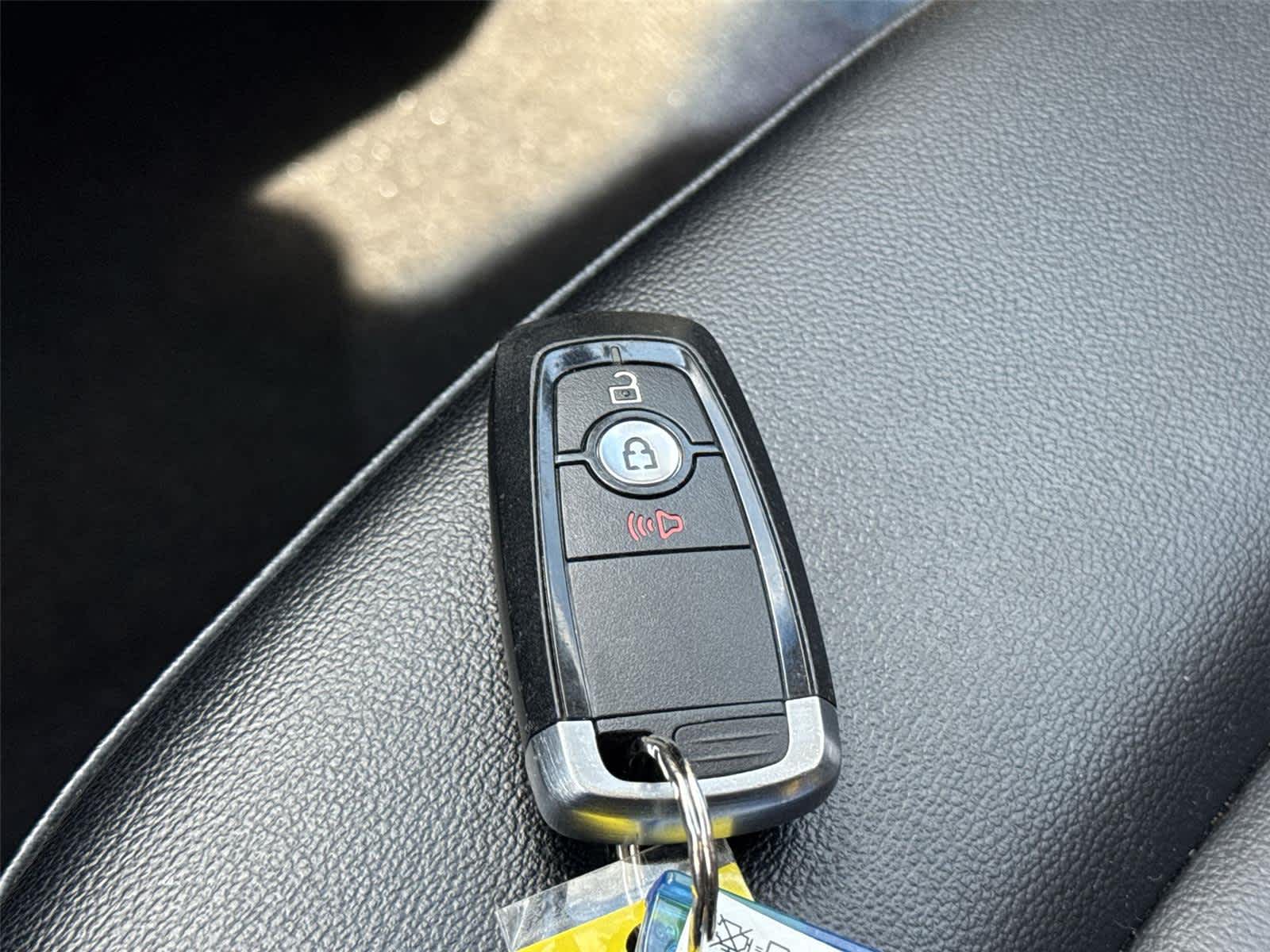 Thumbnail: 2019 Ford Edge - 29